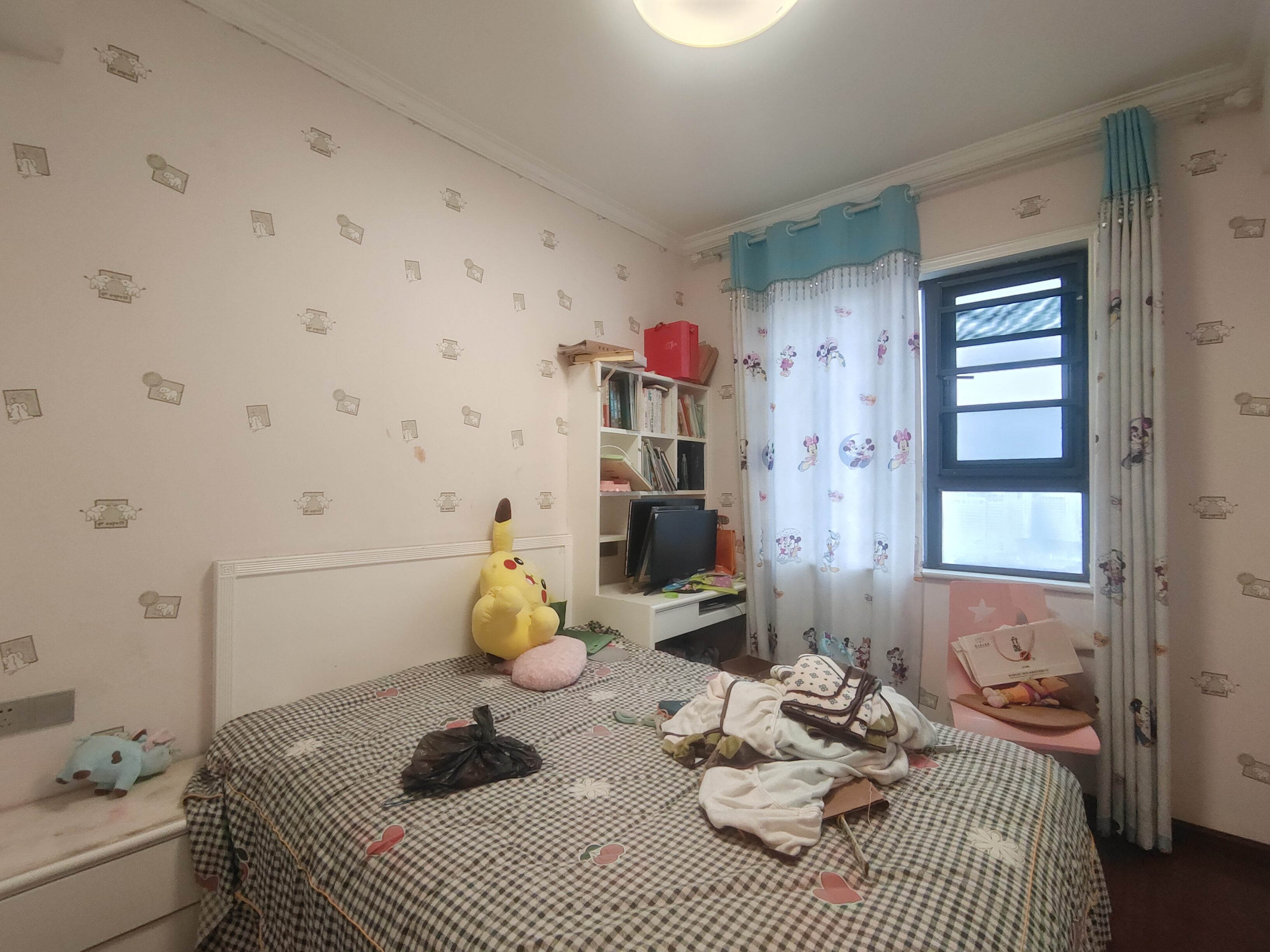 大同芙蓉 4室2厅2卫 99.8万 大同芙蓉 4室2厅2卫 99.8万客厅