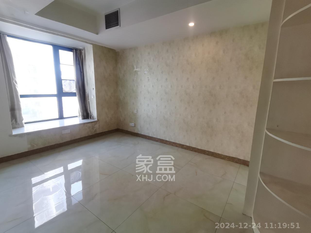 湘江世纪城富湾国际 8室4厅4卫 30000.0元/月 湘江世纪城富湾国际 8室4厅4卫 30000.0元/月室内图