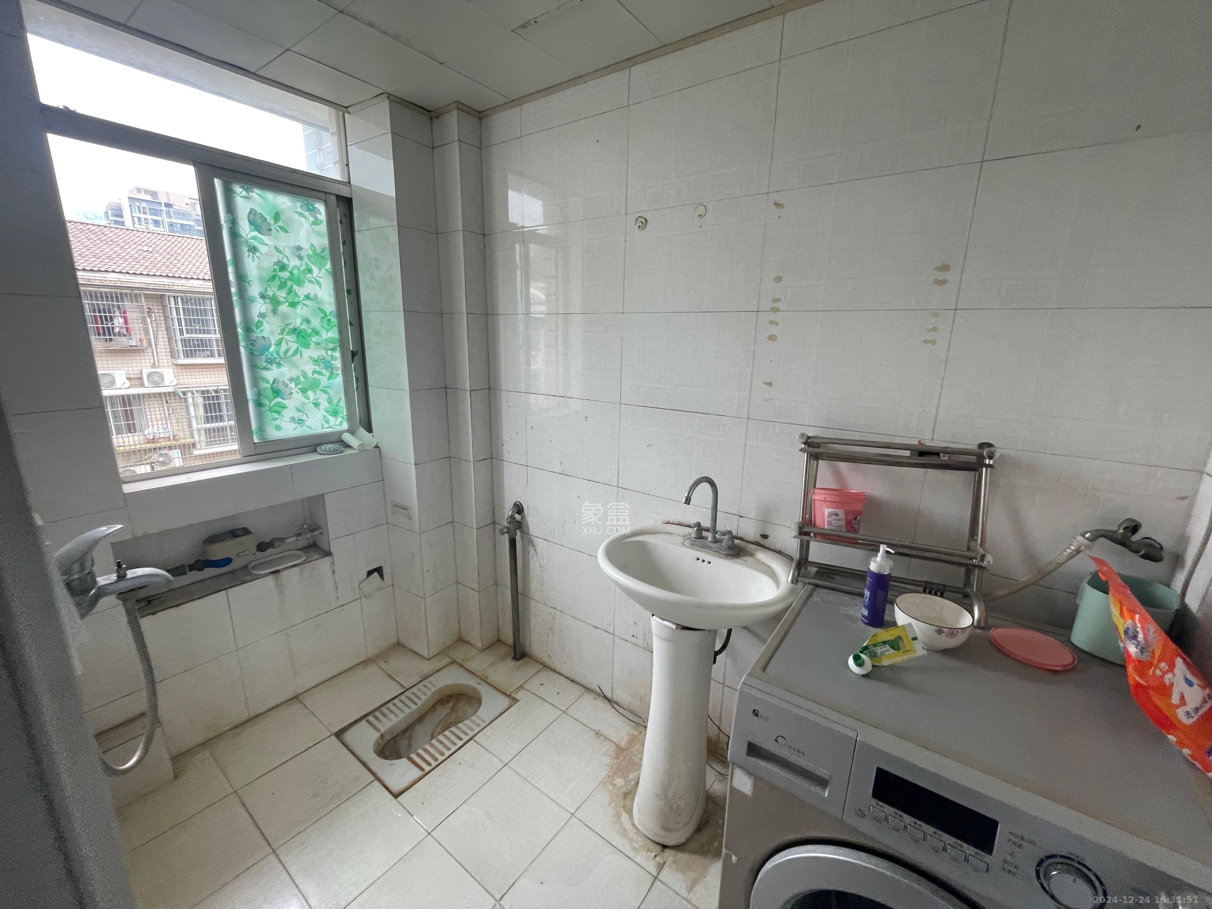 新城农博公寓 3室1厅1卫 1700.0元/月 新城农博公寓 3室1厅1卫 1700.0元/月室内图