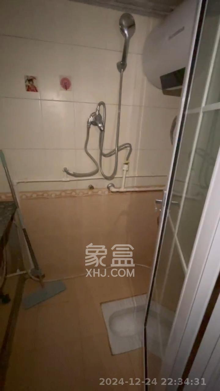 椰林公寓 5室1厅2卫 3500.0元/月 椰林公寓 5室1厅2卫 3500.0元/月室内图