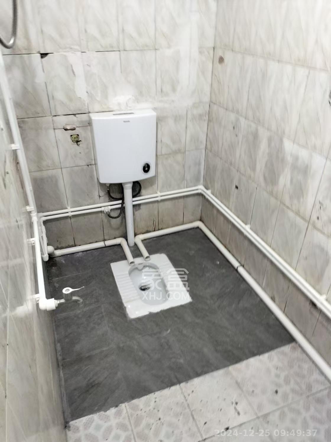 涧塘小区  1室1厅2卫   1320.00元/月室内图