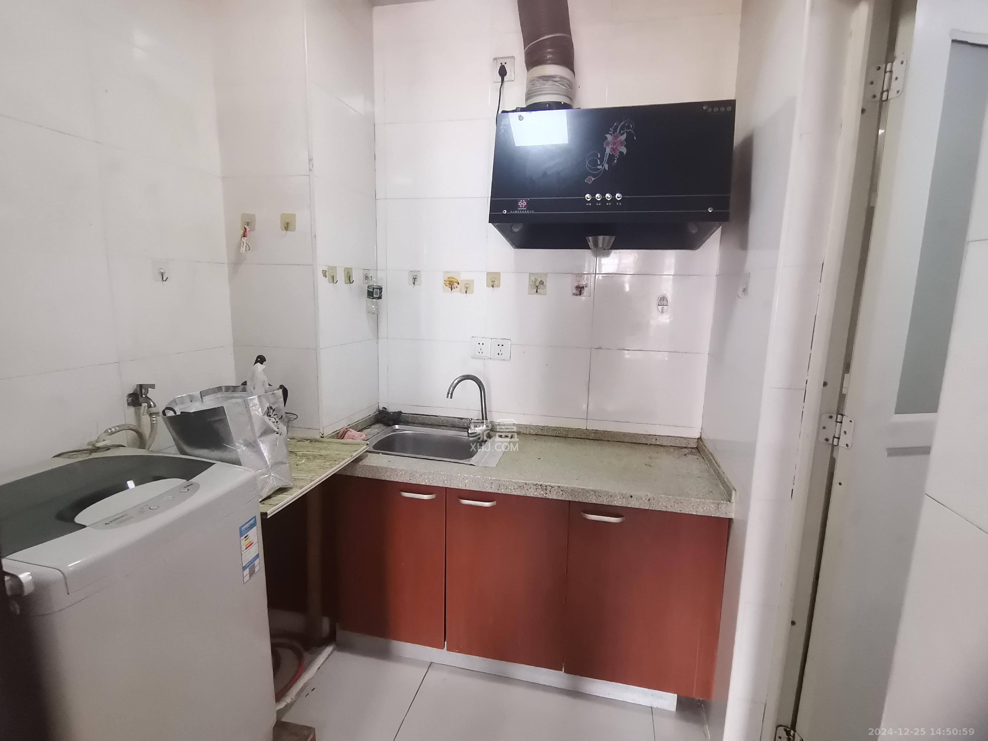 星城荣域 1室1厅1卫 1250.0元/月 星城荣域 1室1厅1卫 1250.0元/月室内图