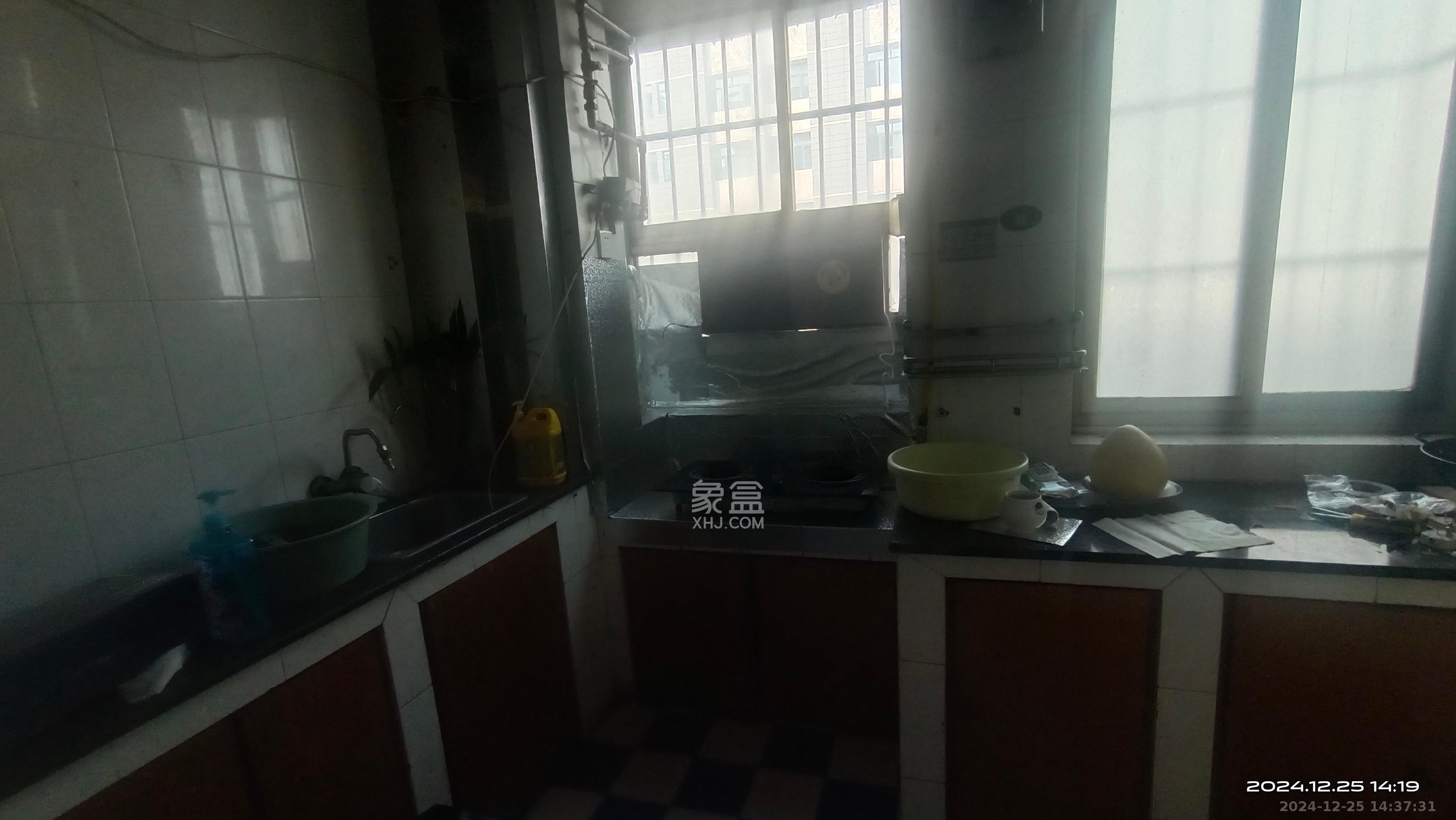 侯家塘有色研究院(长沙有色大院) 3室2厅2卫 3000.0元/月 侯家塘有色研究院(长沙有色大院) 3室2厅2卫 3000.0元/月室内图