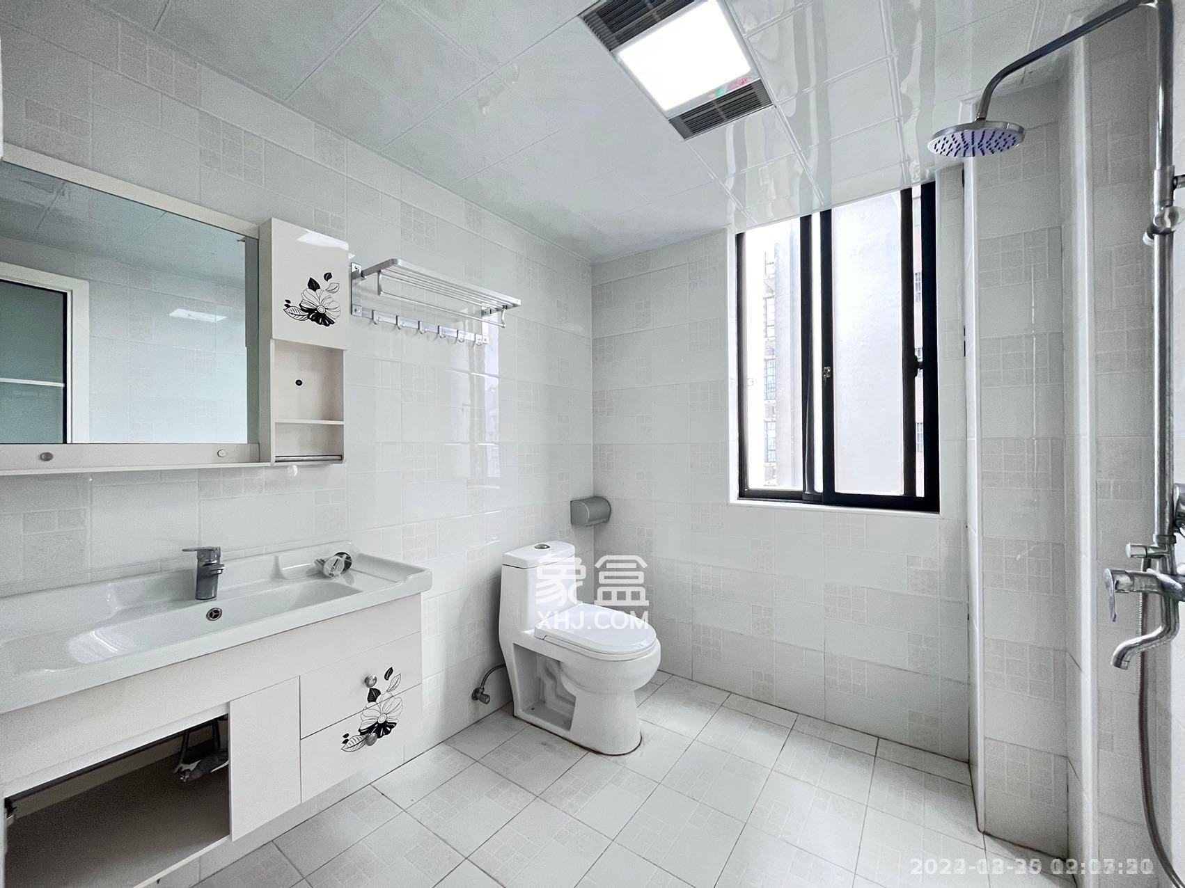 丰源国际 3室2厅1卫 2000.0元/月 丰源国际 3室2厅1卫 2000.0元/月室内图