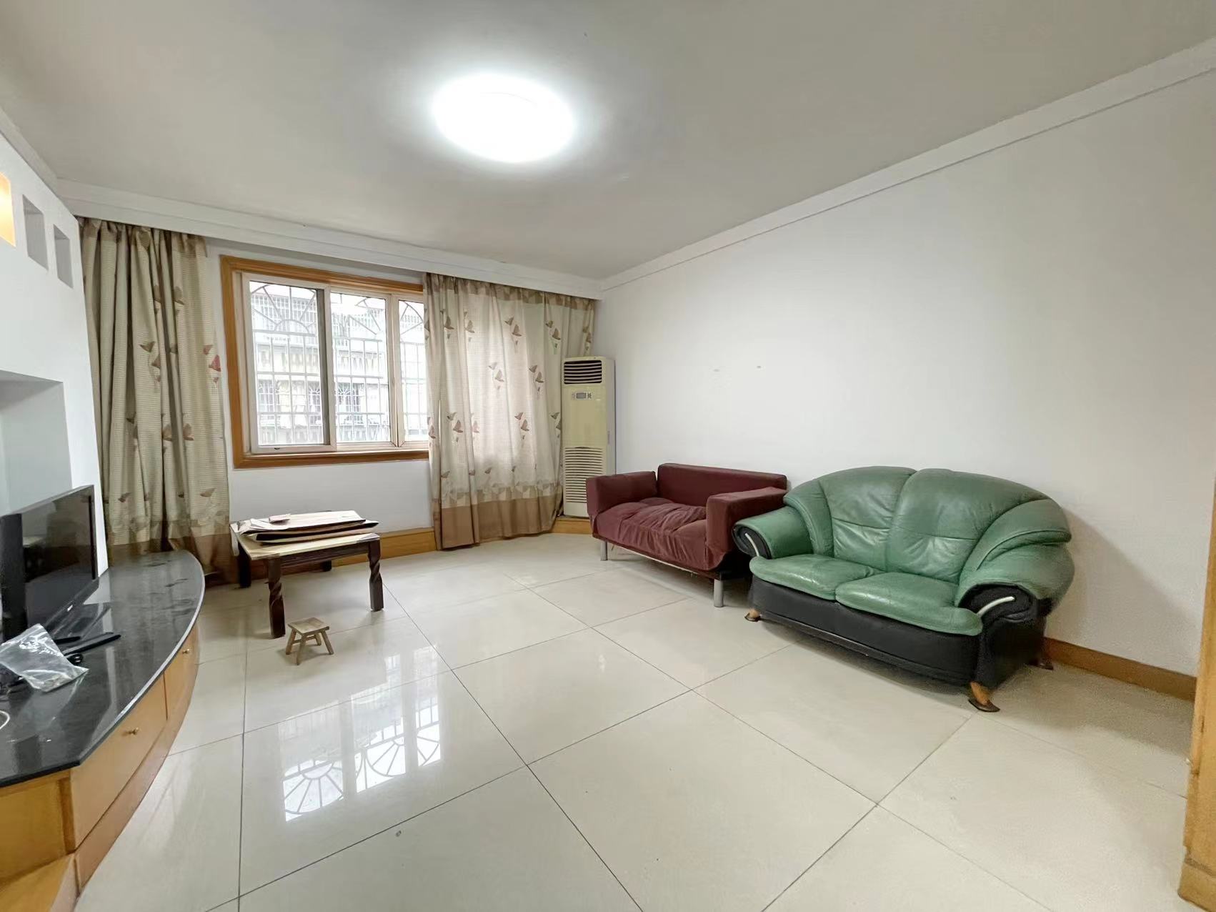 德政园 2室1厅1卫 2000.0元/月 德政园 2室1厅1卫 2000.0元/月室内图