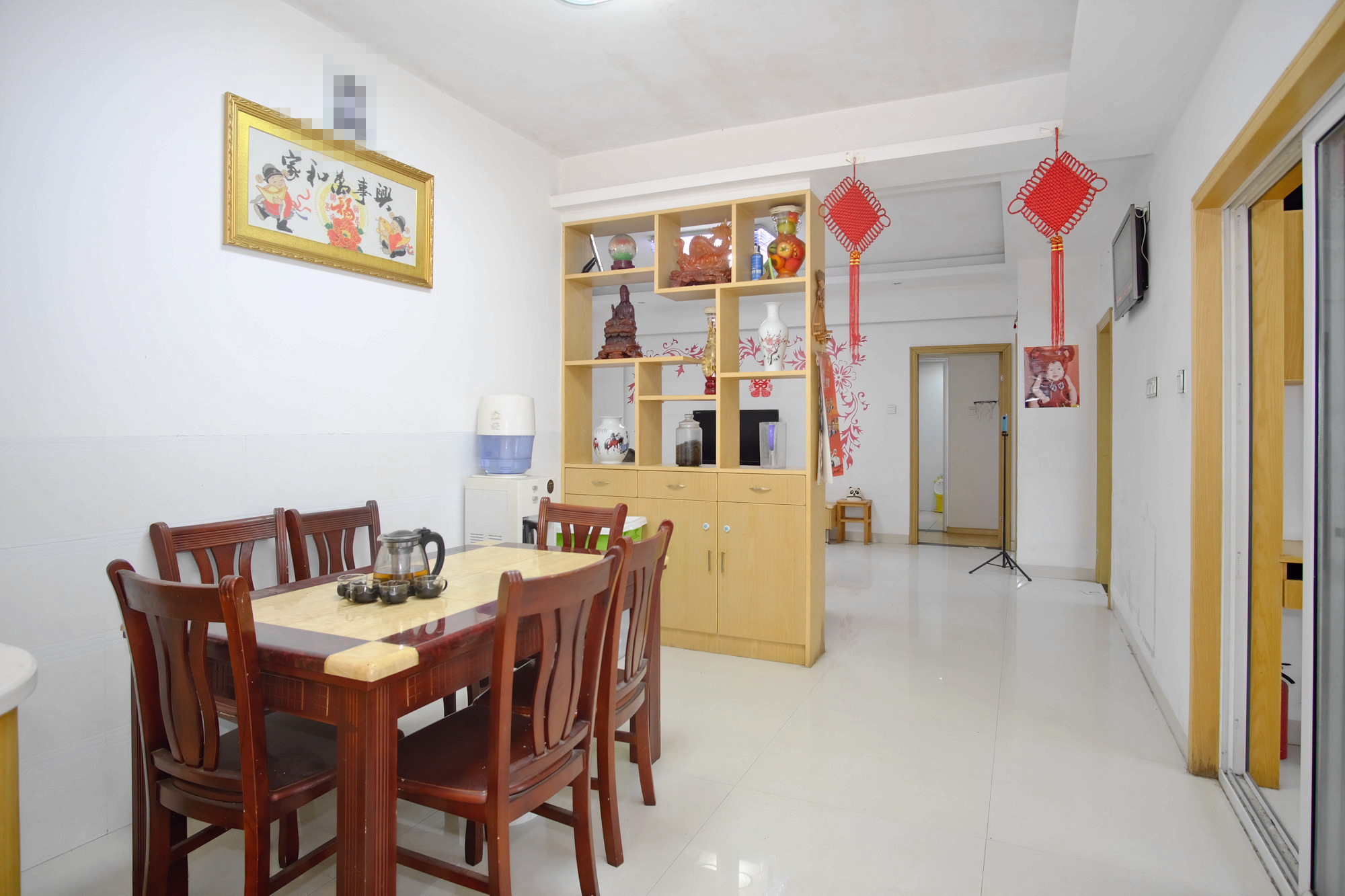 山水湾  4室2厅2卫    93.0万 山水湾  4室2厅2卫    93.0万客厅