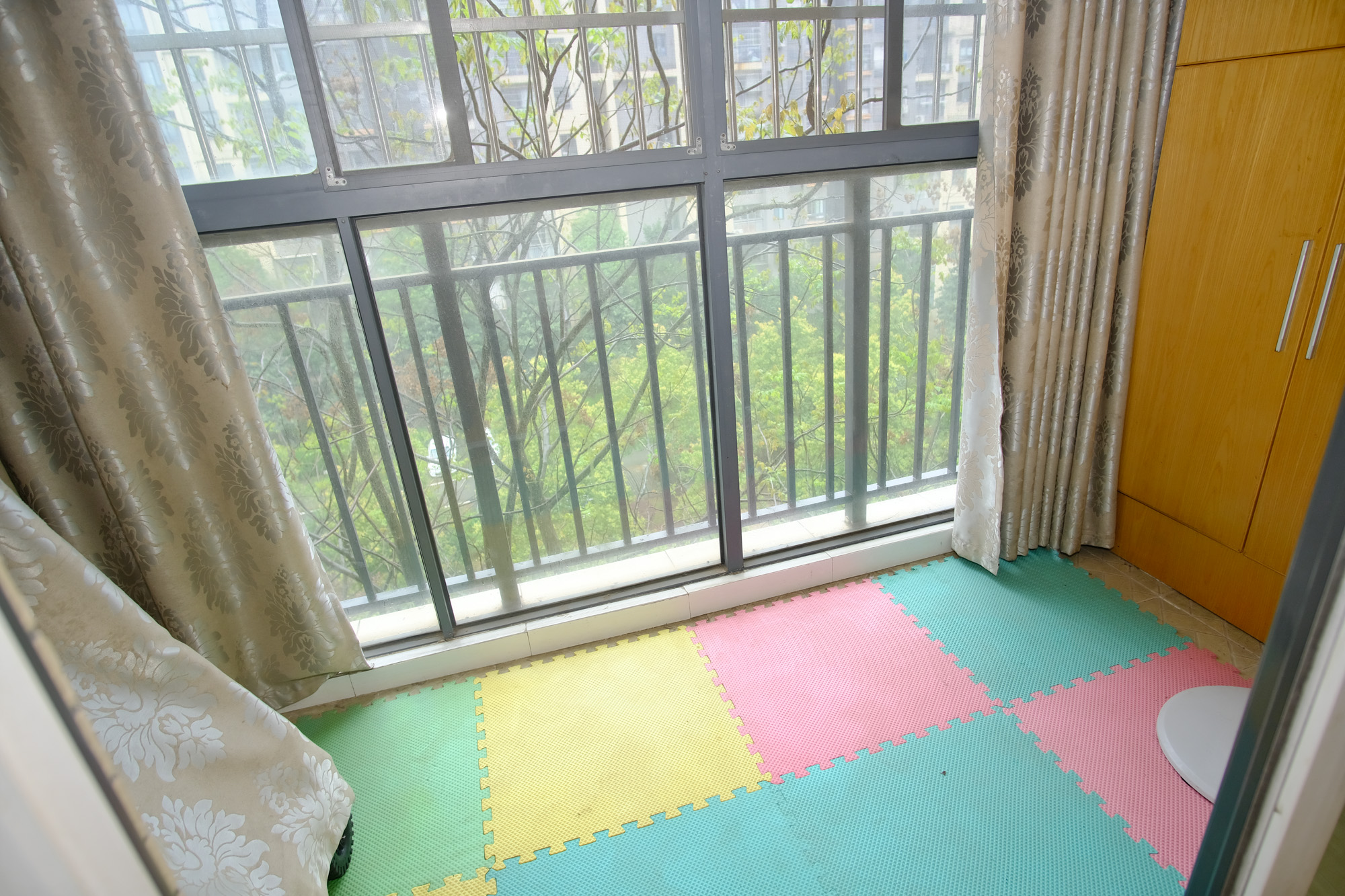 山水湾  4室2厅2卫    93.0万 山水湾  4室2厅2卫    93.0万阳台