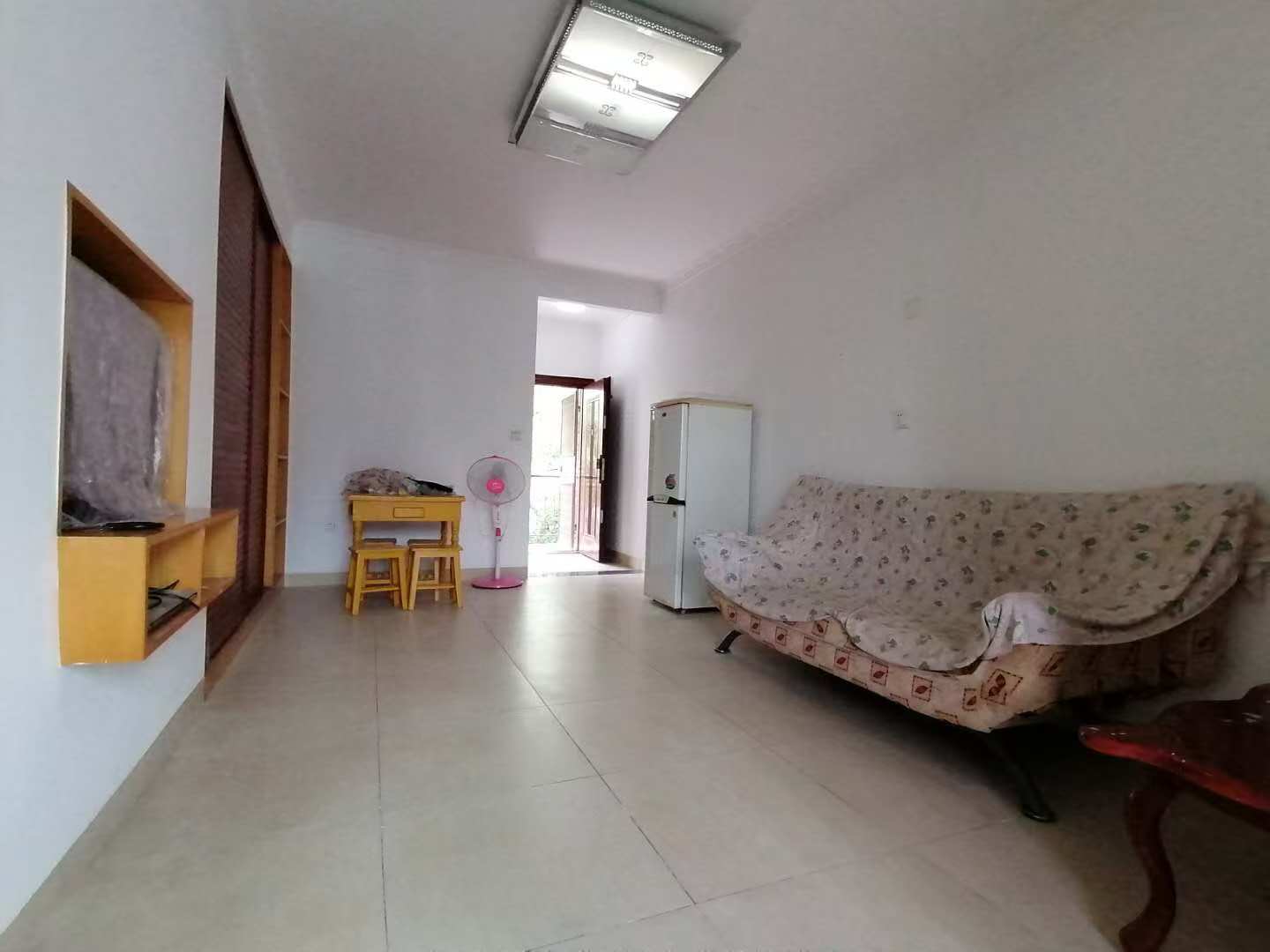 桃花里  1室1厅1卫    600.0元/月 桃花里  1室1厅1卫    600.0元/月室内图