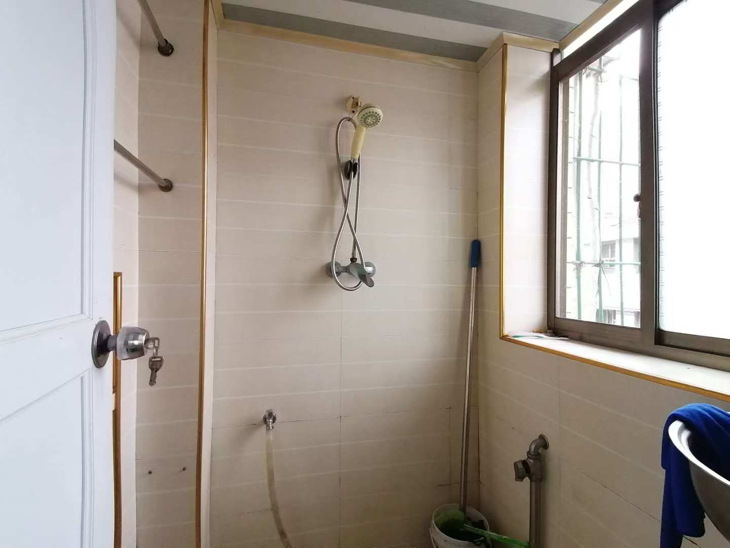 桃花里  1室1厅1卫    600.0元/月 桃花里  1室1厅1卫    600.0元/月室内图