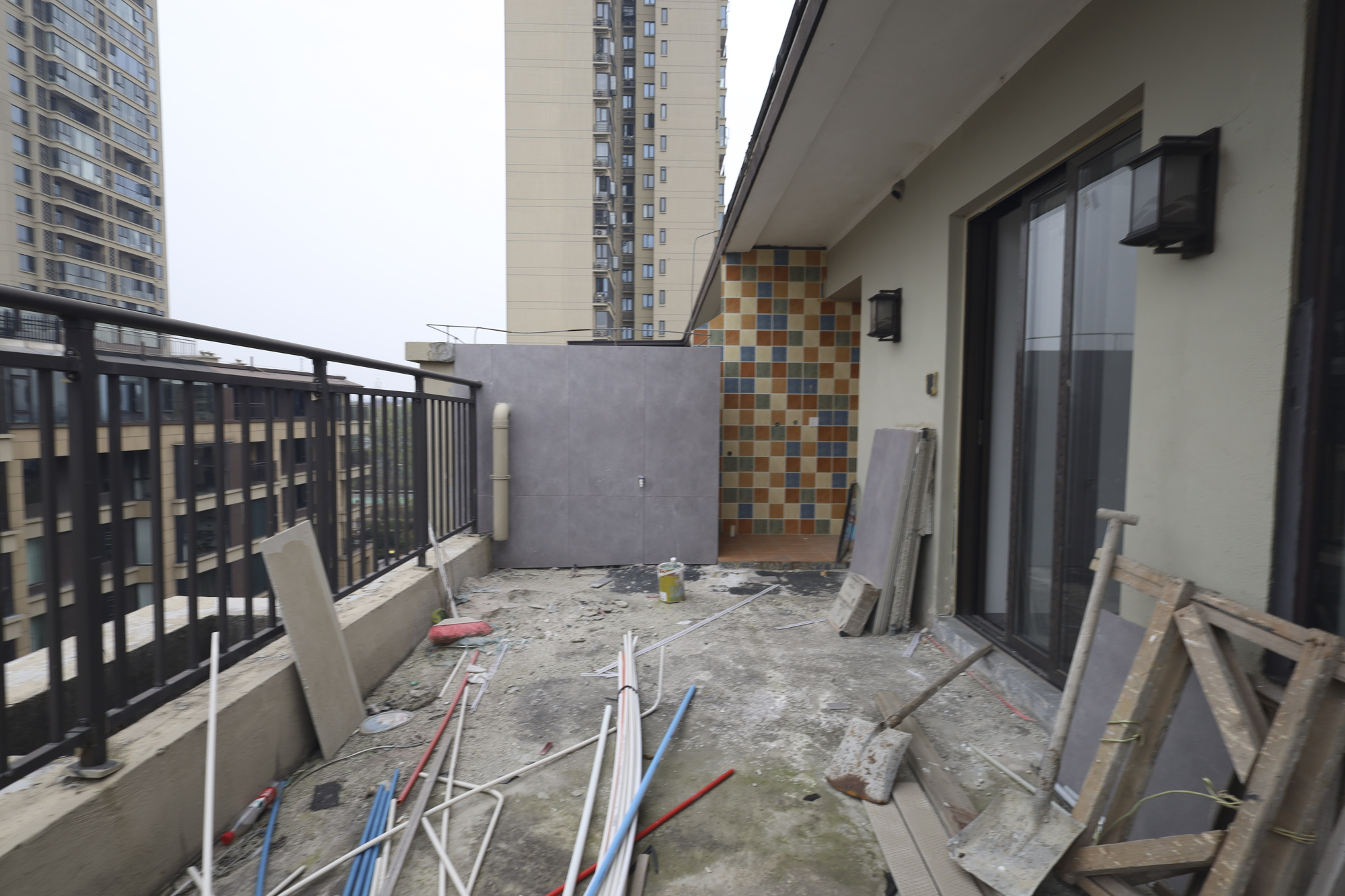 金辉优步湖畔 4室2厅2卫 218.0万 金辉优步湖畔 4室2厅2卫 218.0万其他