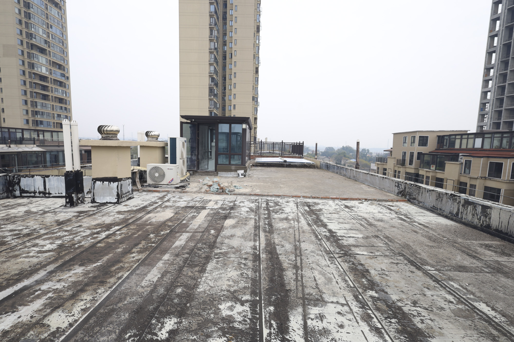 金辉优步湖畔 4室2厅2卫 218.0万 金辉优步湖畔 4室2厅2卫 218.0万其他