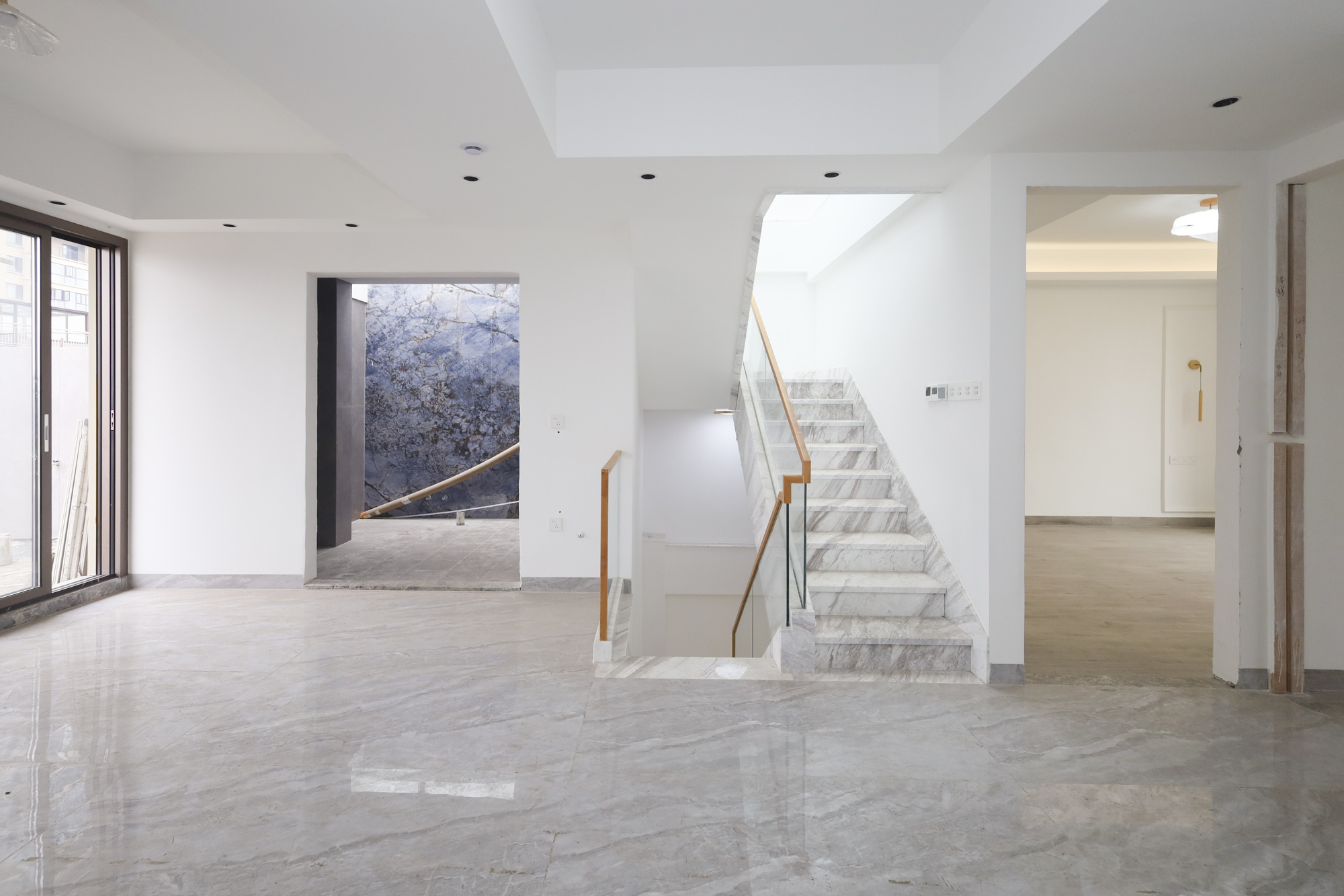 金辉优步湖畔 4室2厅2卫 218.0万 金辉优步湖畔 4室2厅2卫 218.0万卧室