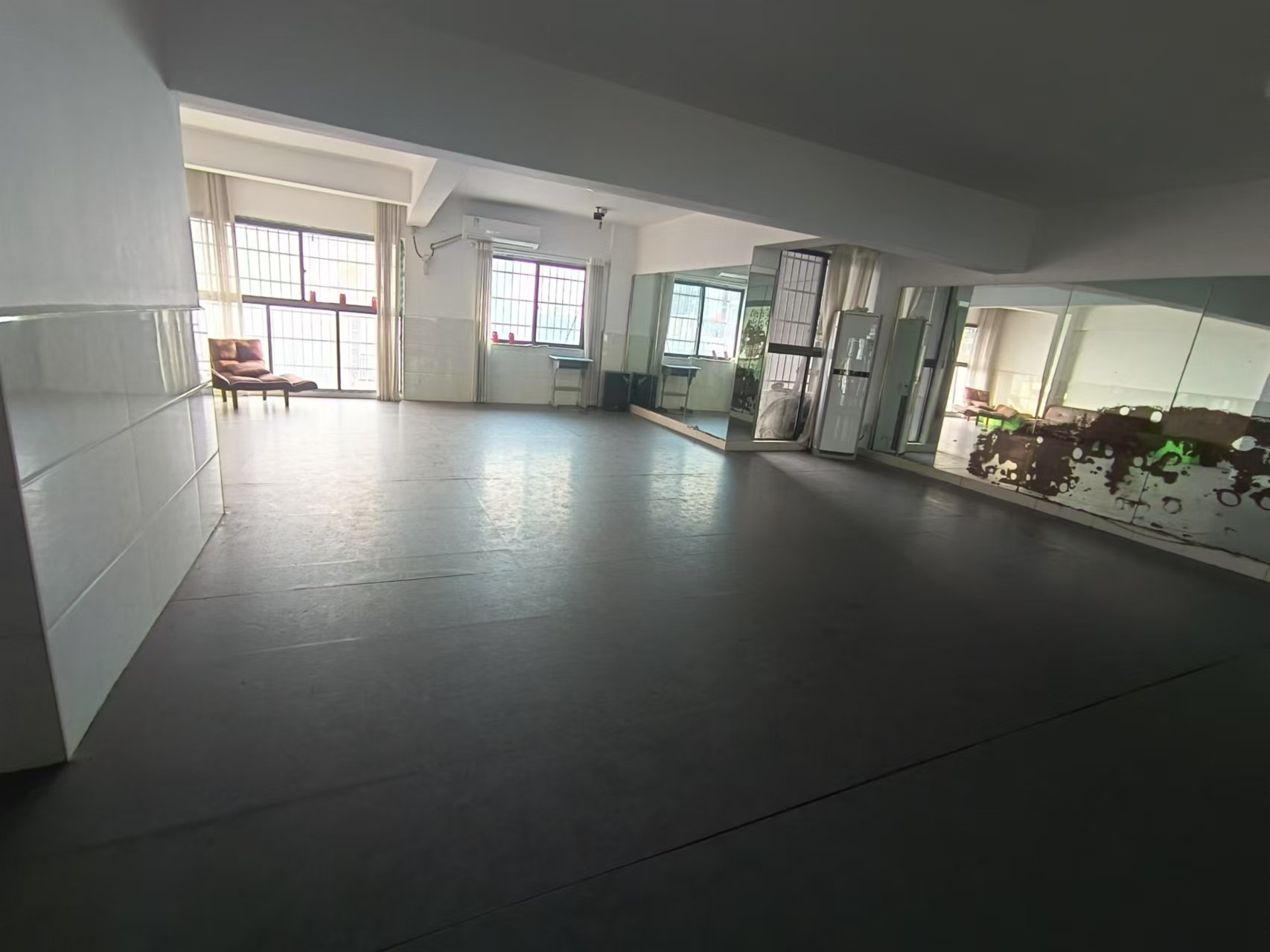 圣华名城建设北路110号  3室2厅2卫   32.00万室内图