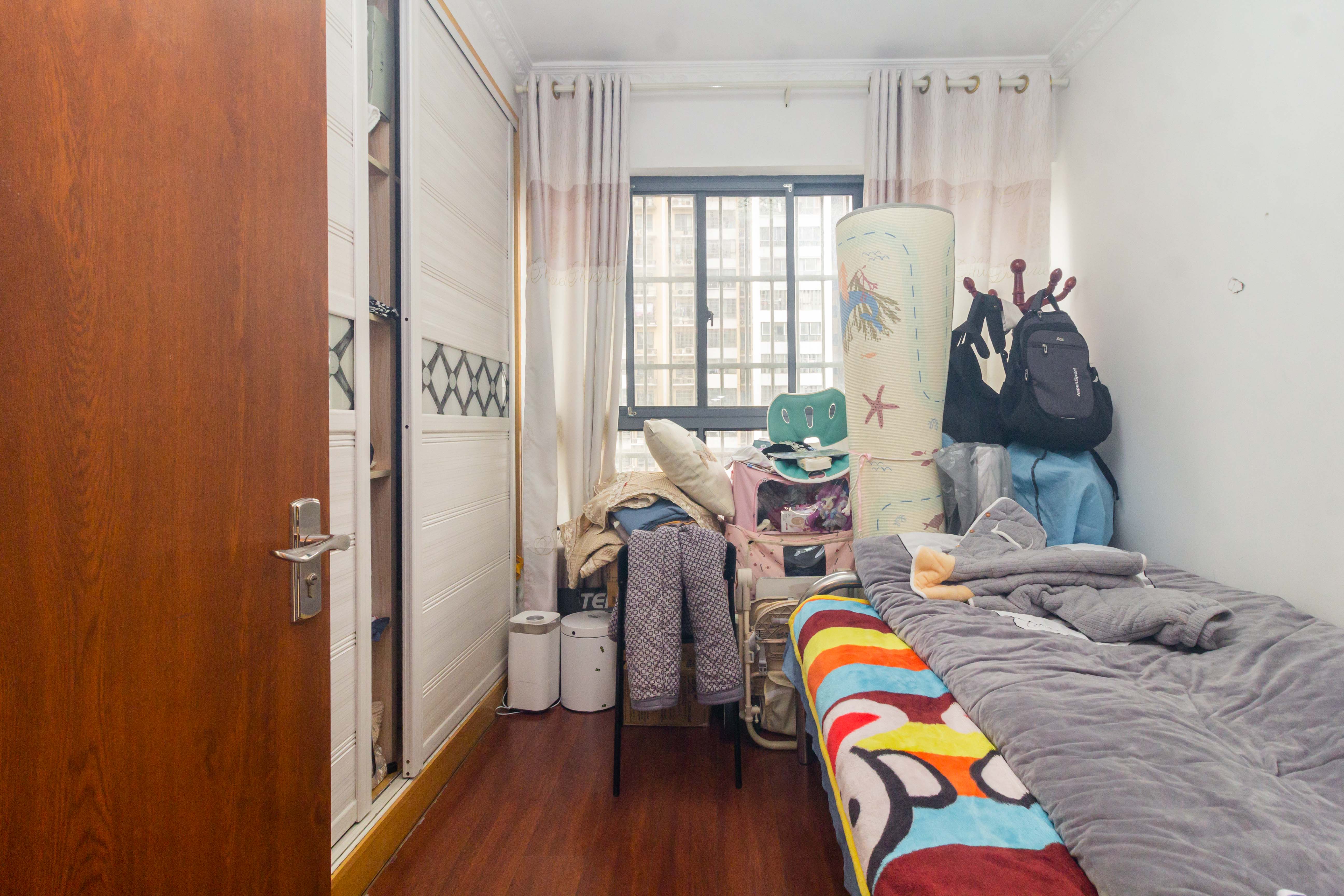 中国铁建国际城二期 3室2厅1卫 68.0万 中国铁建国际城二期 3室2厅1卫 68.0万卧室