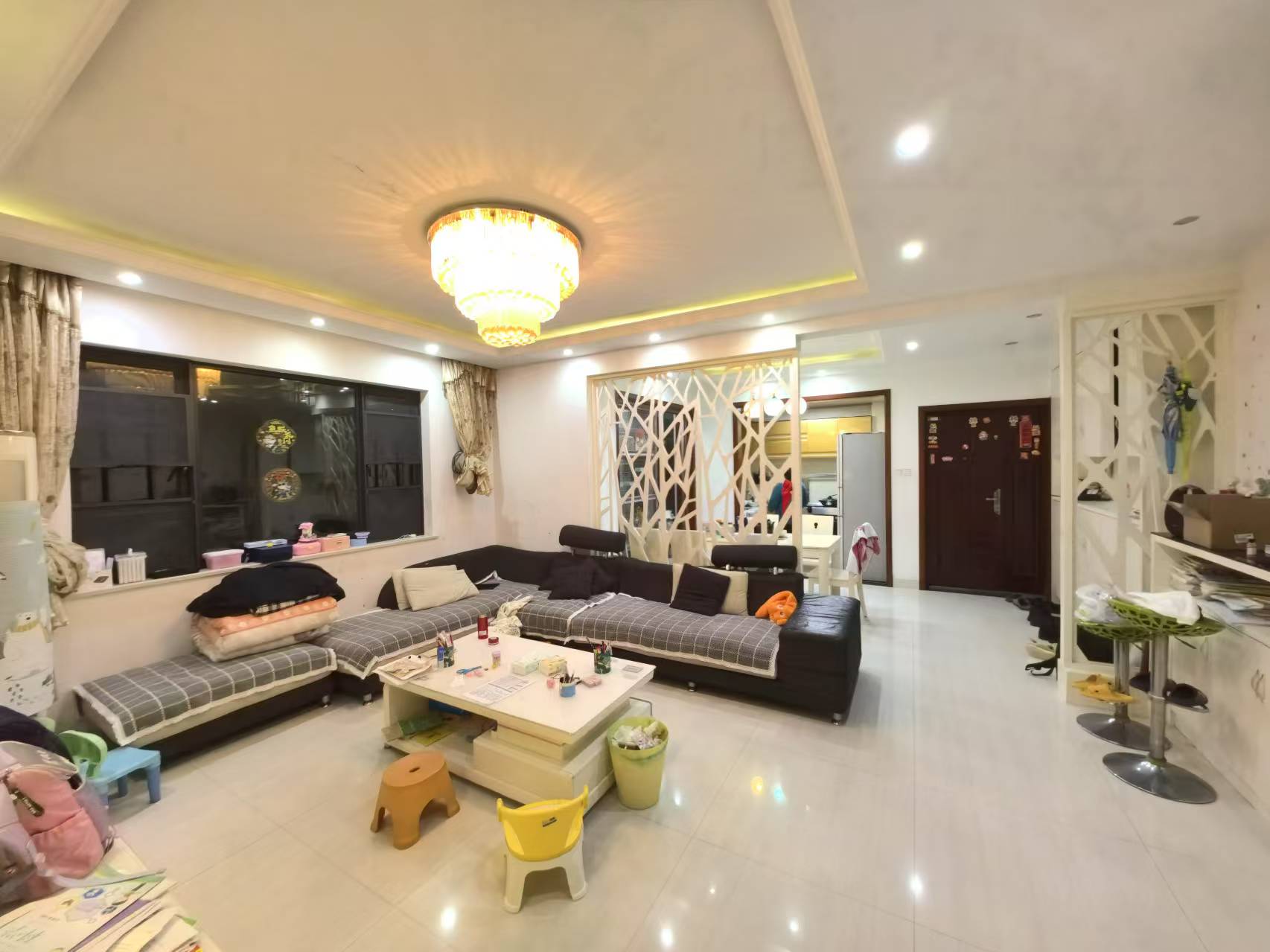 新桂广场 3室2厅2卫 67.0万 新桂广场 3室2厅2卫 67.0万室内图