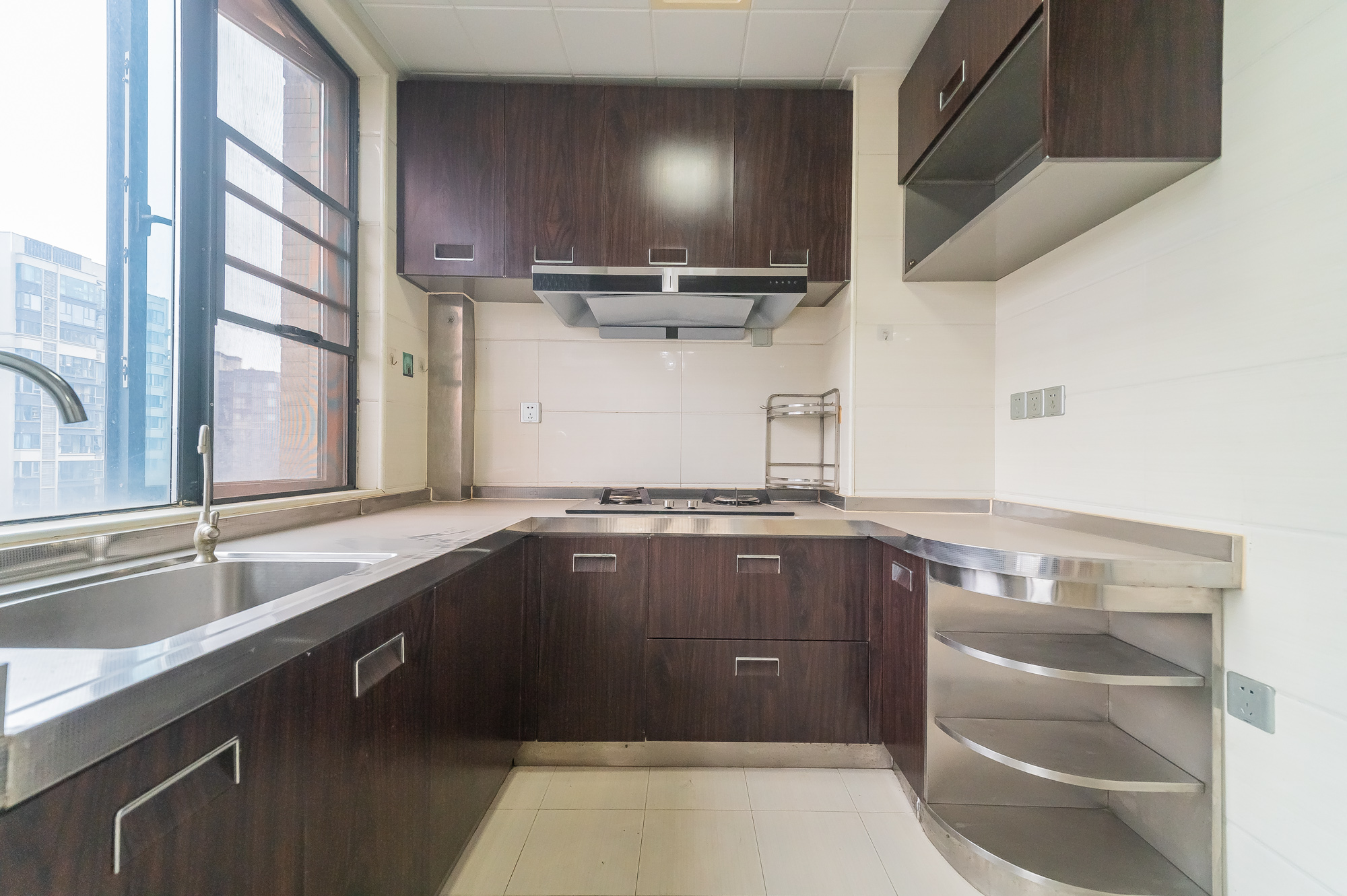 方略城市广场  4室2厅2卫    98.0万 方略城市广场  4室2厅2卫    98.0万厨房