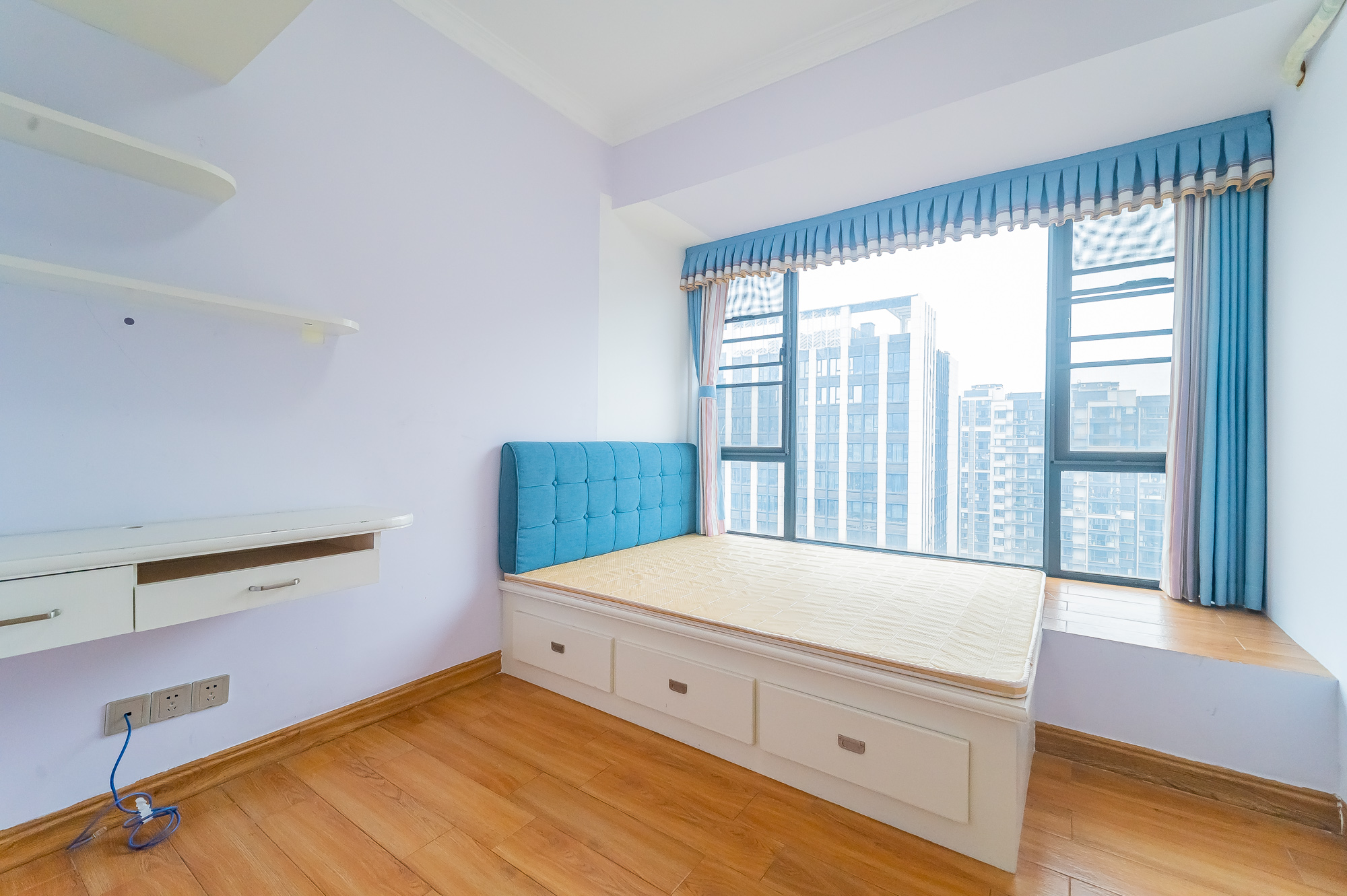 方略城市广场  4室2厅2卫    98.0万 方略城市广场  4室2厅2卫    98.0万卧室