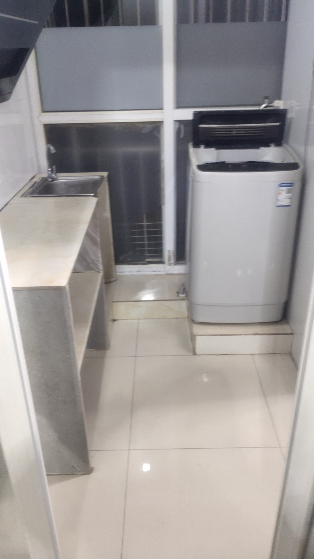 景塘家园  1室1厅1卫   850.00元/月室内图