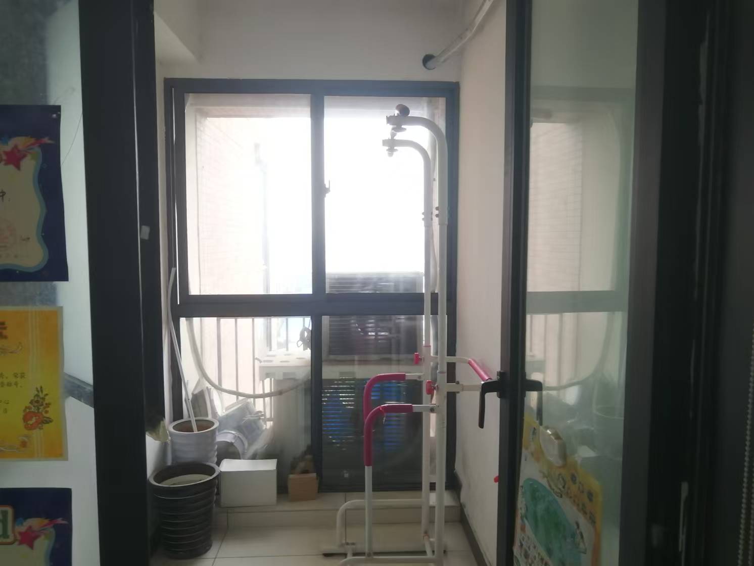 三一街区  3室2厅1卫   1600.00元/月室内图