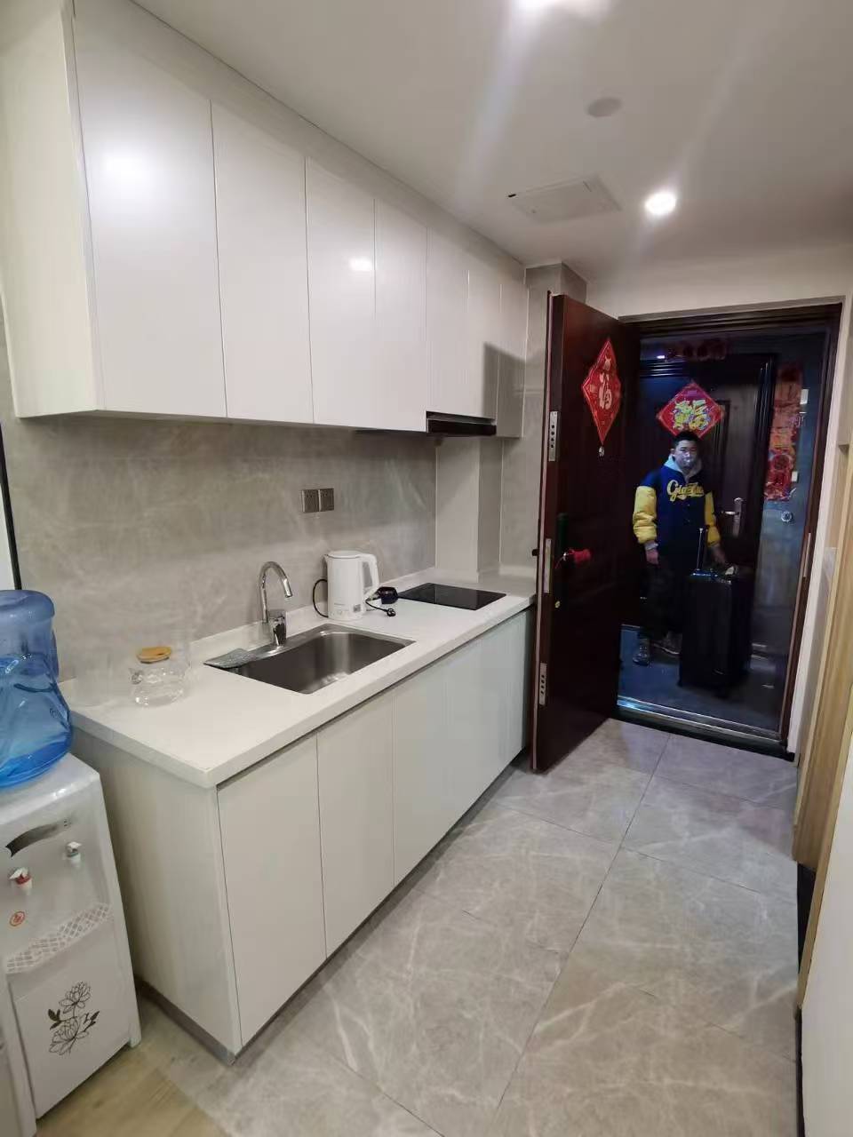 中海阅江府  1室1厅1卫   1900.00元/月室内图