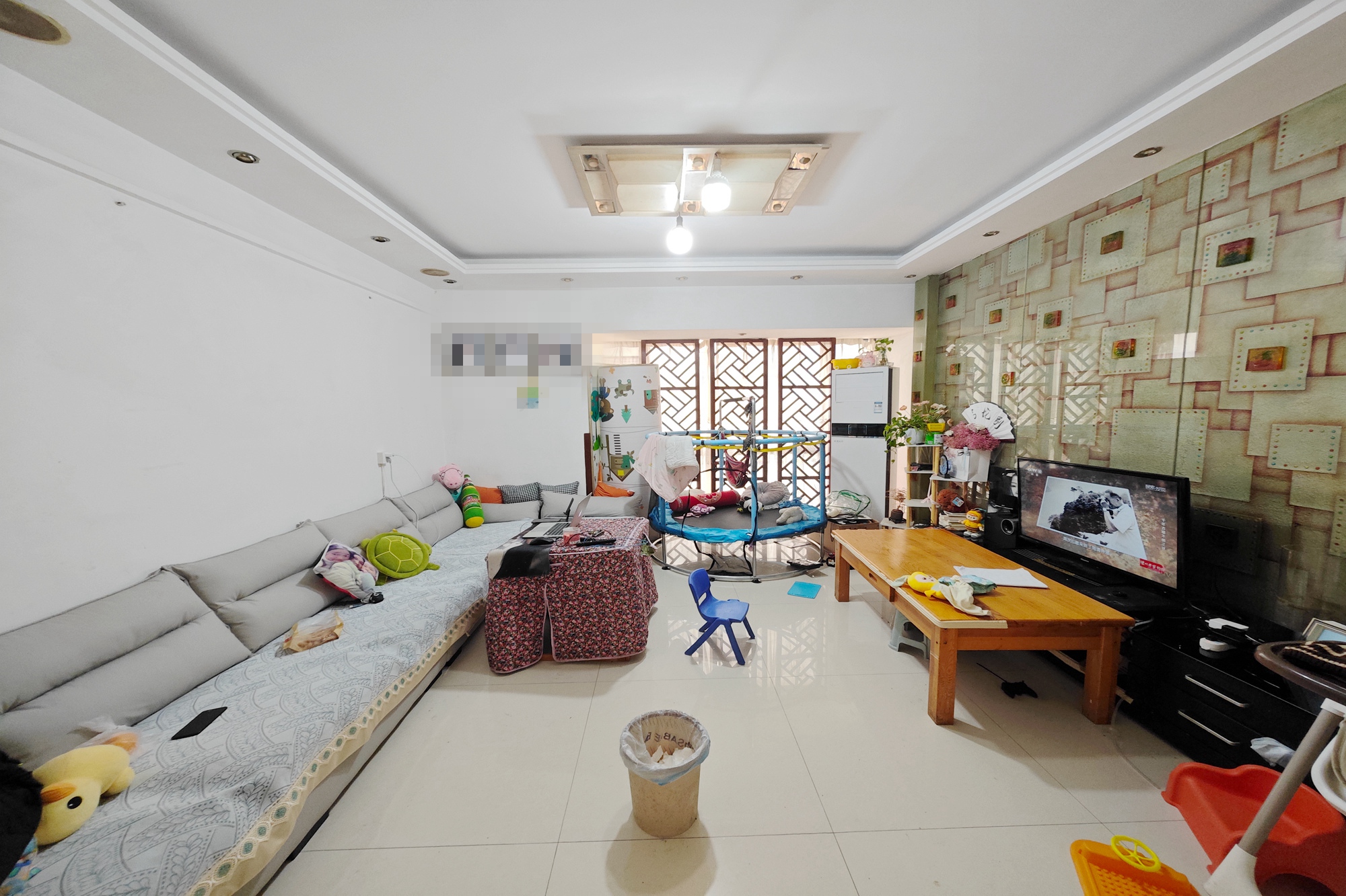 格蓝康都  3室2厅2卫    92.8万 格蓝康都  3室2厅2卫    92.8万客厅