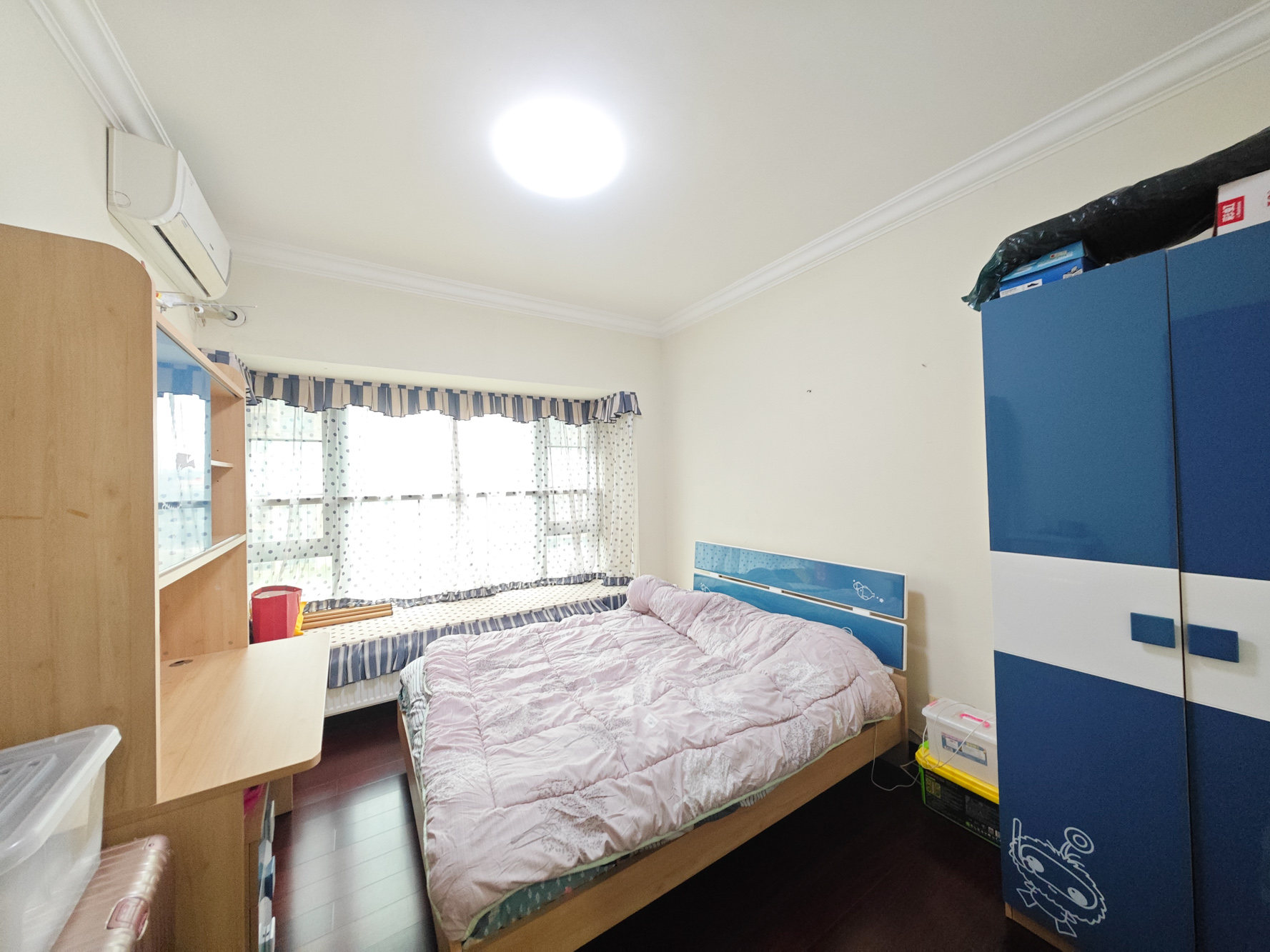 恒大城 4室2厅2卫 108.0万 恒大城 4室2厅2卫 108.0万卧室