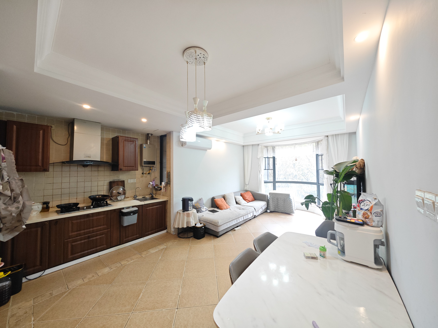 保利城(中航城国际社区、郡原美村) 2室2厅1卫 56.0万 保利城(中航城国际社区、郡原美村) 2室2厅1卫 56.0万客厅