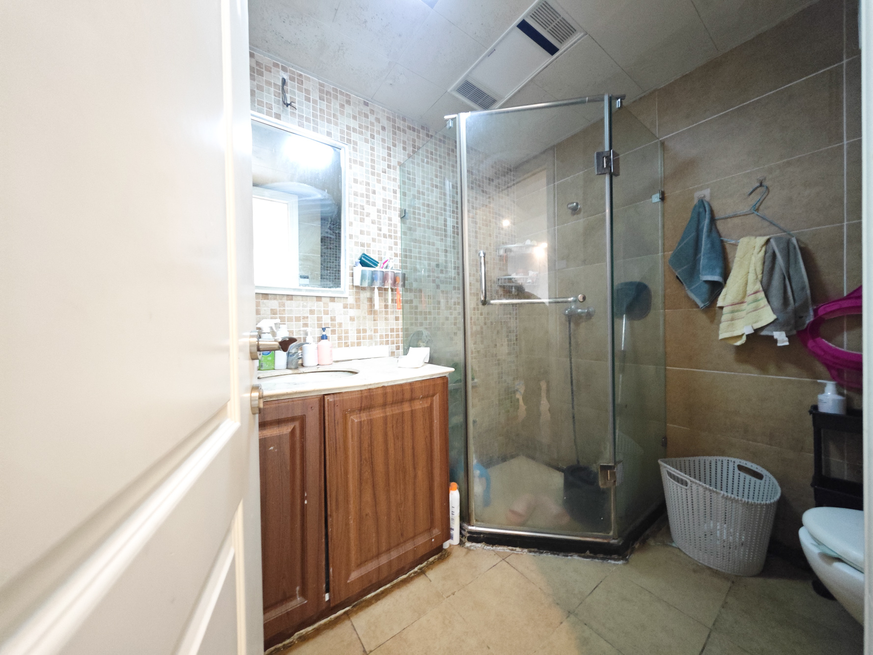 保利城(中航城国际社区、郡原美村) 2室2厅1卫 56.0万 保利城(中航城国际社区、郡原美村) 2室2厅1卫 56.0万卫生间