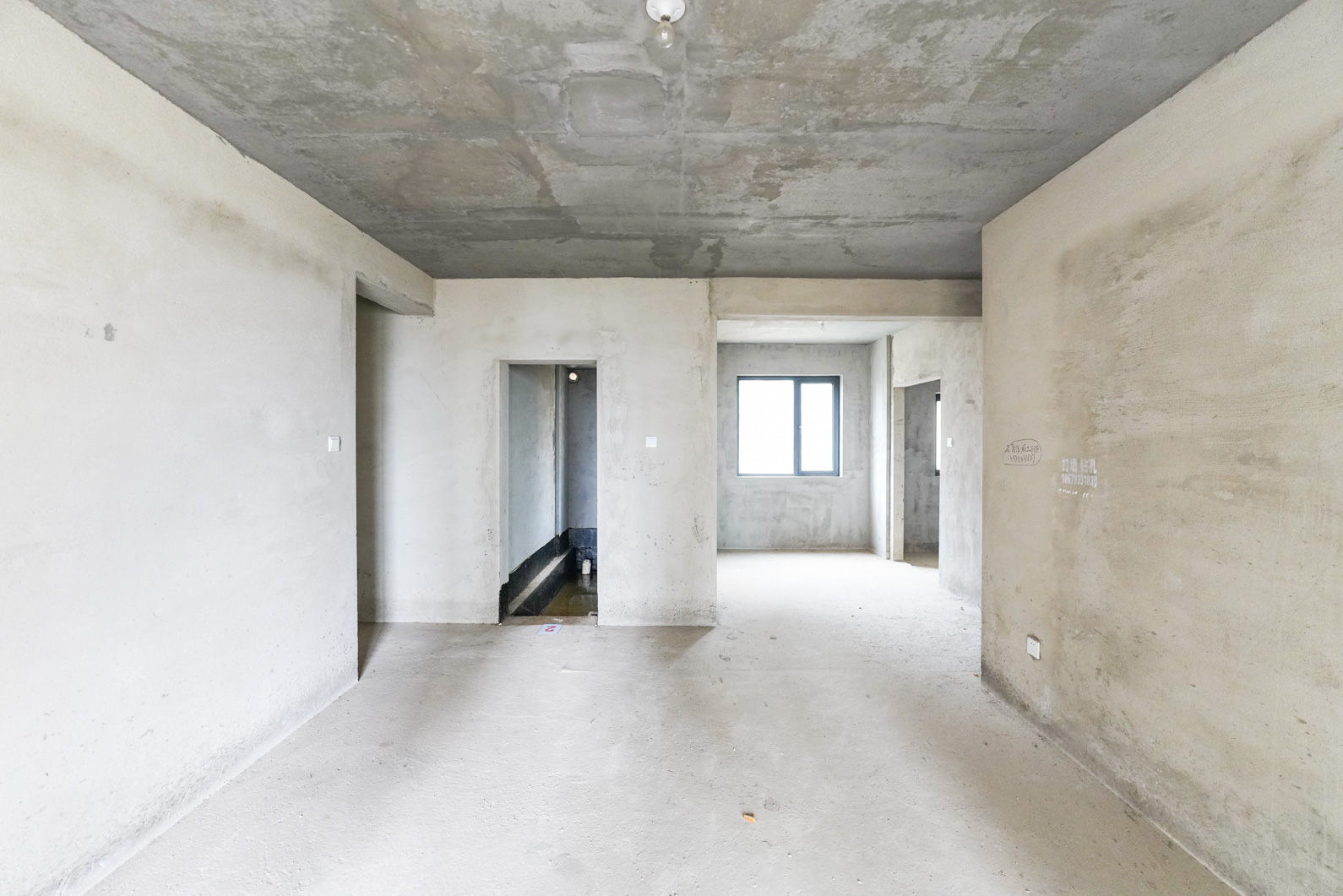 中建嘉和城  4室2厅1卫   115.00万客厅