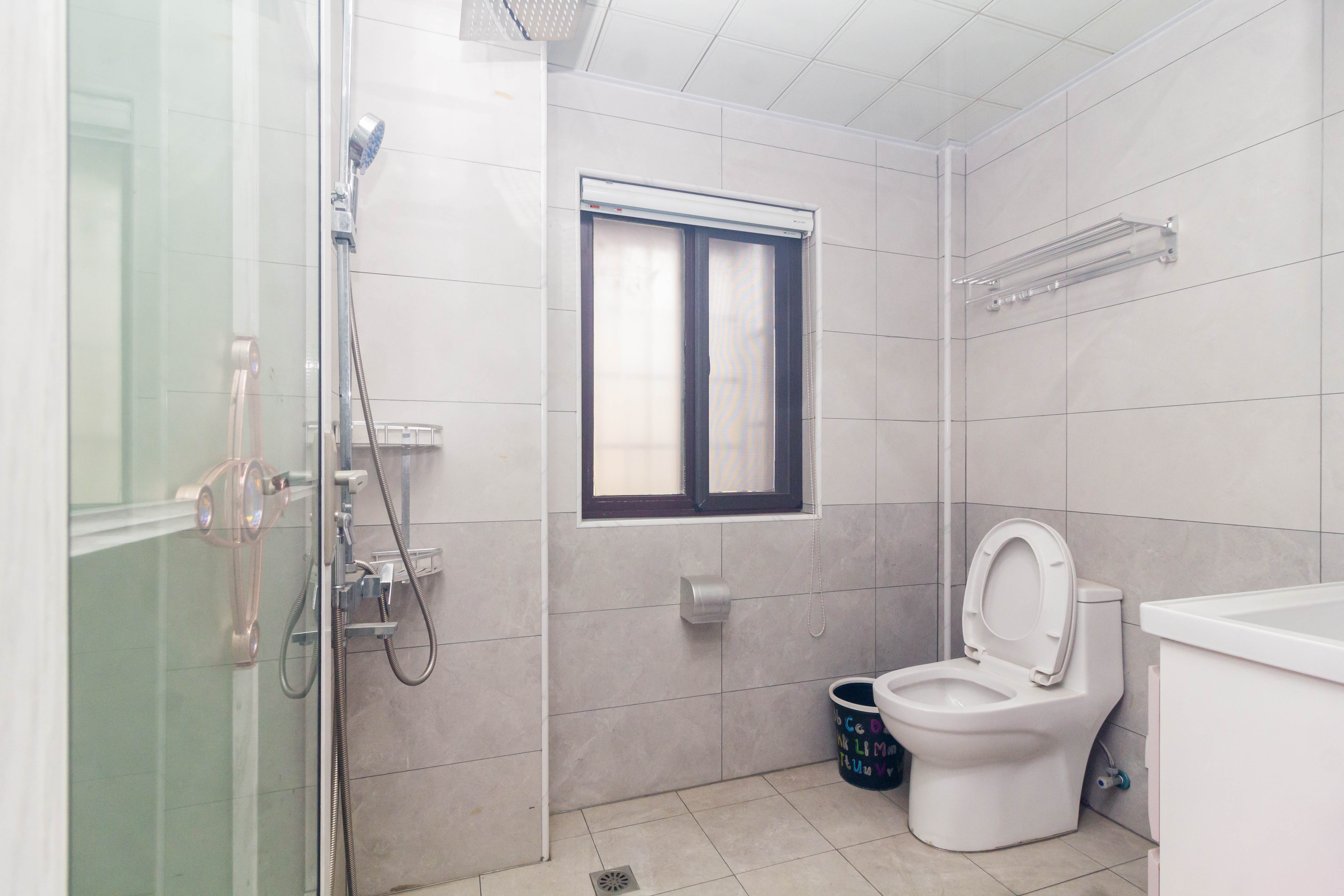 东方美地 3室2厅2卫 96.8万 东方美地 3室2厅2卫 96.8万卫生间