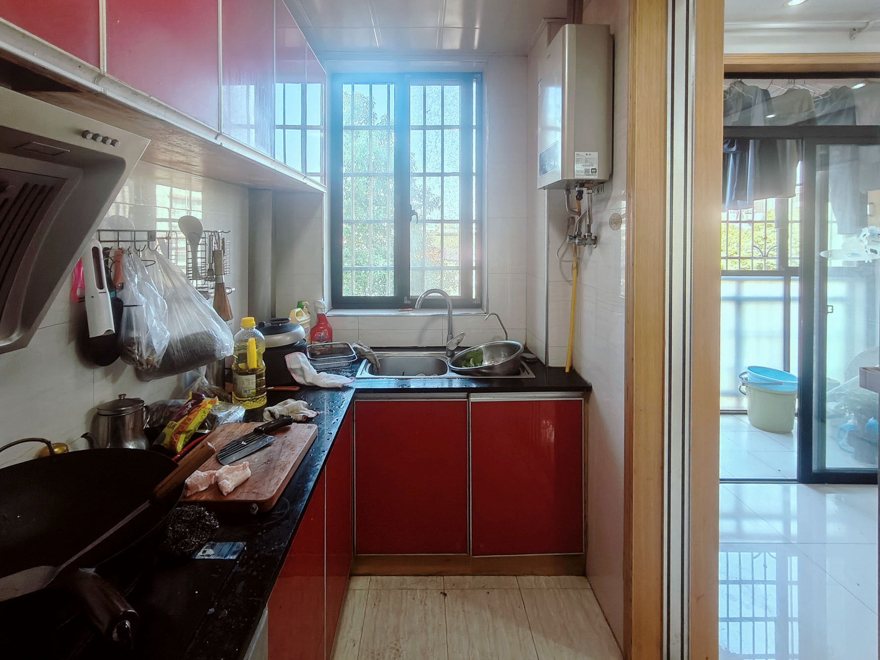 丽景华庭 3室2厅2卫 58.8万 丽景华庭 3室2厅2卫 58.8万厨房