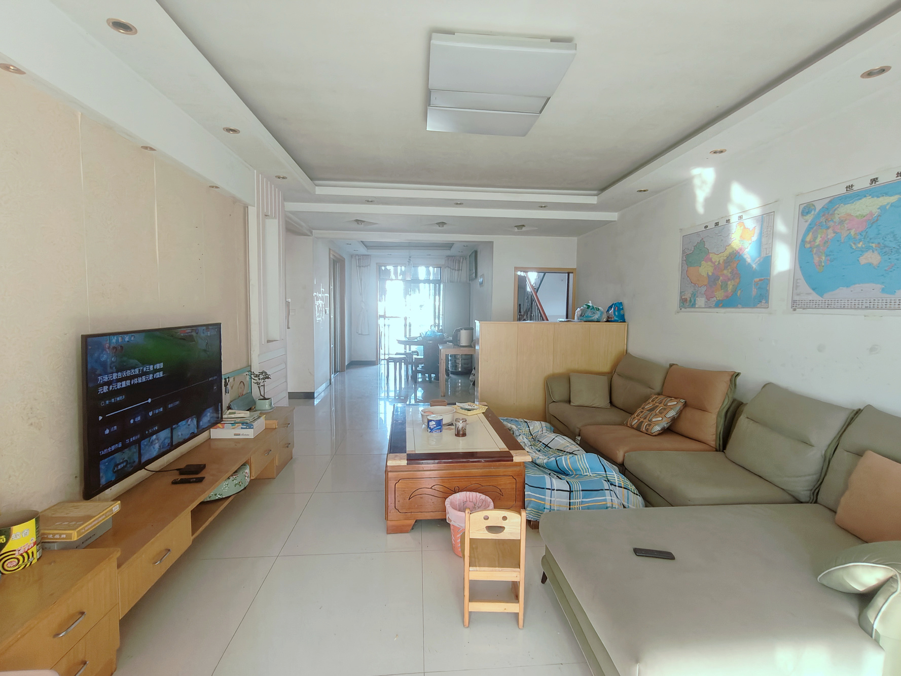 丽景华庭 3室2厅2卫 58.8万 丽景华庭 3室2厅2卫 58.8万客厅