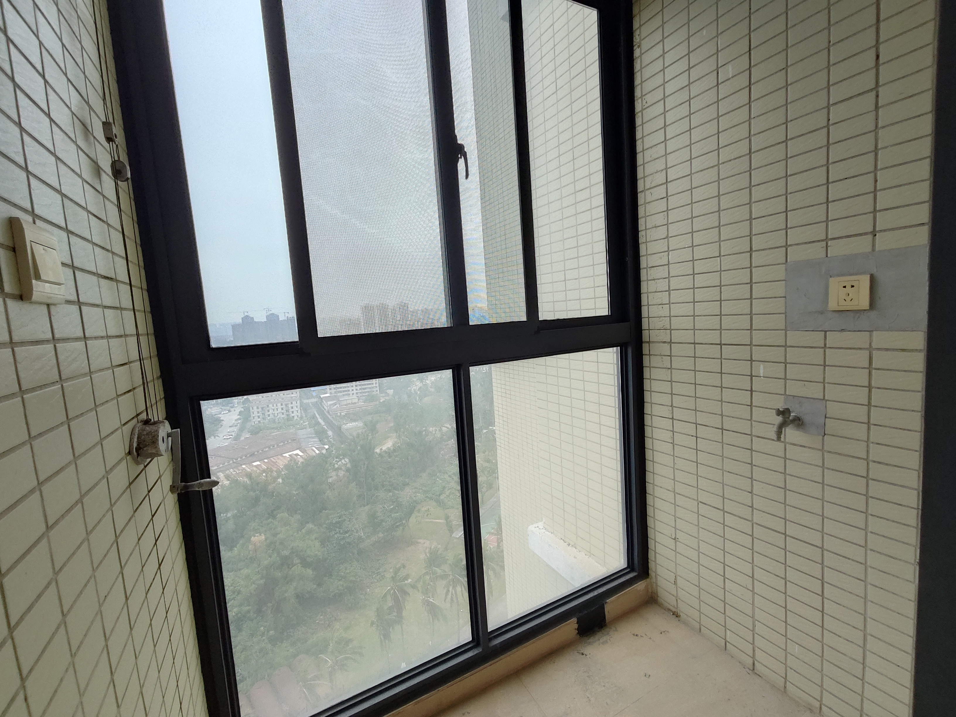 秀山观海苑 2室2厅1卫 2600.0元/月 秀山观海苑 2室2厅1卫 2600.0元/月室内图