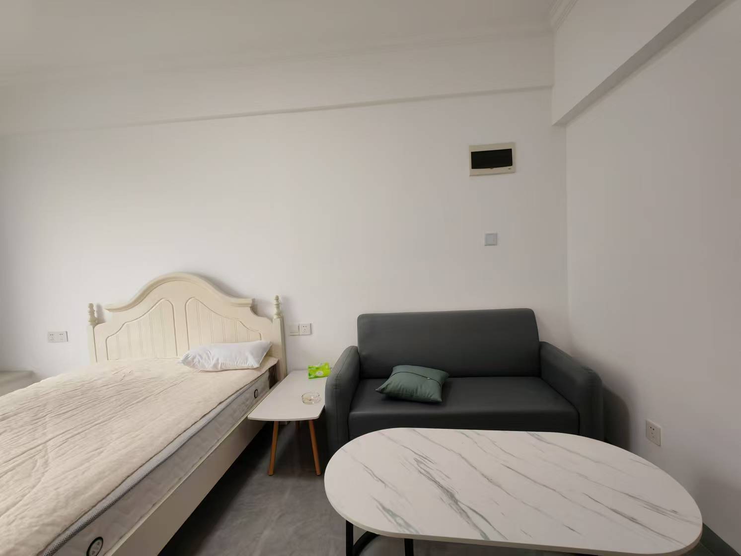 卓越浅水湾  1室1厅1卫    1500.0元/月 卓越浅水湾  1室1厅1卫    1500.0元/月户型图