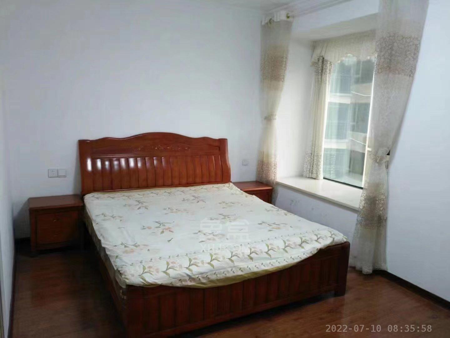 九九华帝 3室2厅2卫 2000.0元/月 九九华帝 3室2厅2卫 2000.0元/月室内图