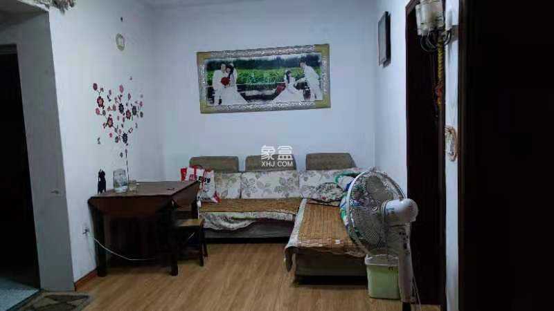 九九华帝 3室1厅1卫 1500.0元/月 九九华帝 3室1厅1卫 1500.0元/月室内图