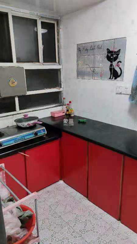 九九华帝 3室1厅1卫 1500.0元/月 九九华帝 3室1厅1卫 1500.0元/月室内图