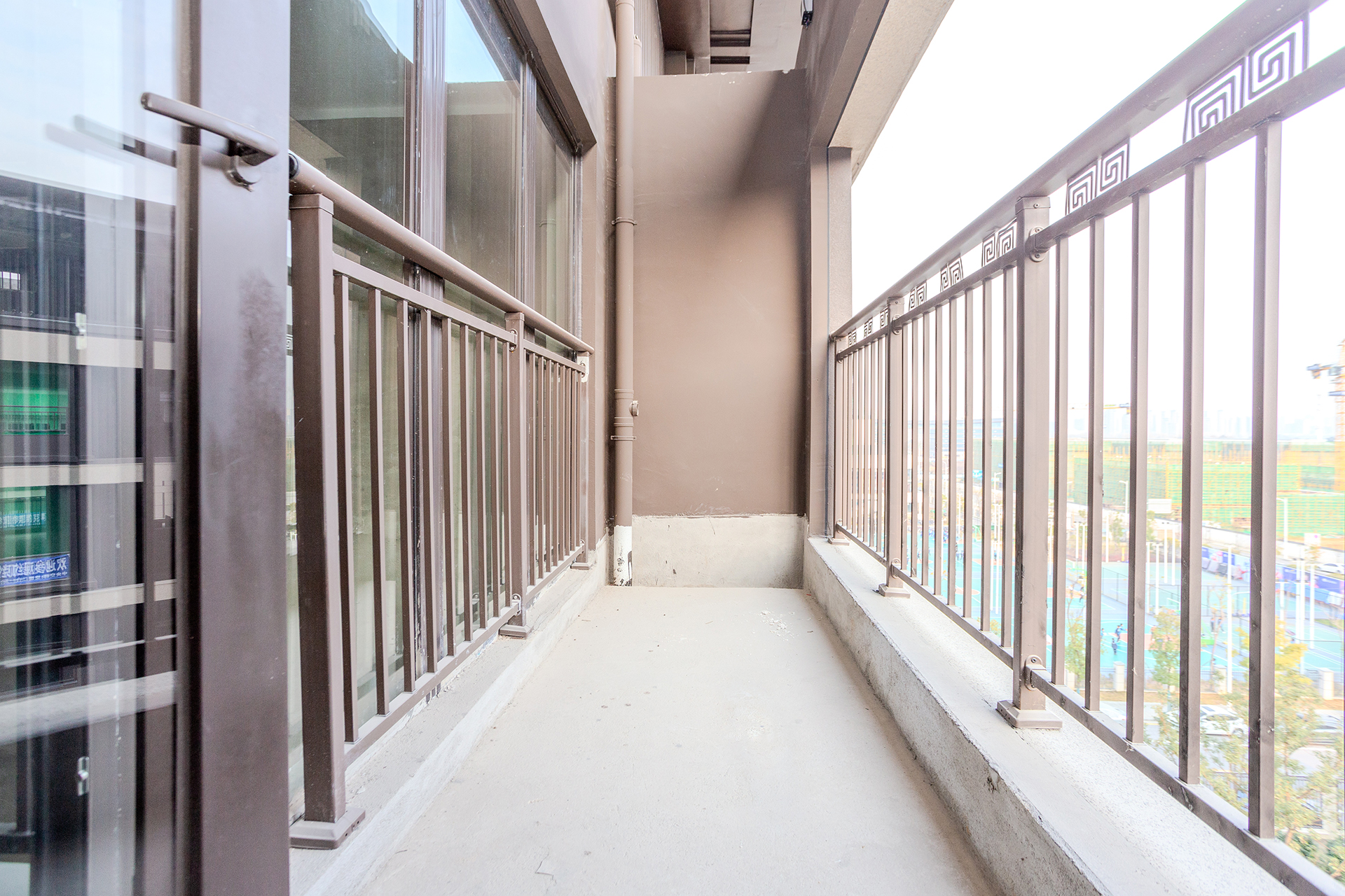 时代建发和著  6室2厅2卫    450.0万卧室