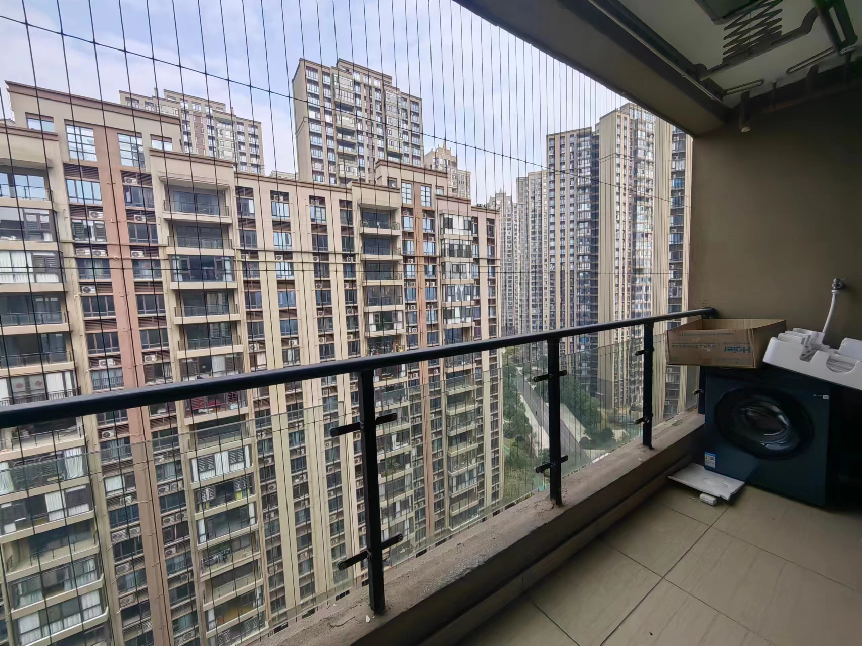 华耀碧桂园十里江湾天汇 4室2厅2卫 2800.0元/月 华耀碧桂园十里江湾天汇 4室2厅2卫 2800.0元/月室内图