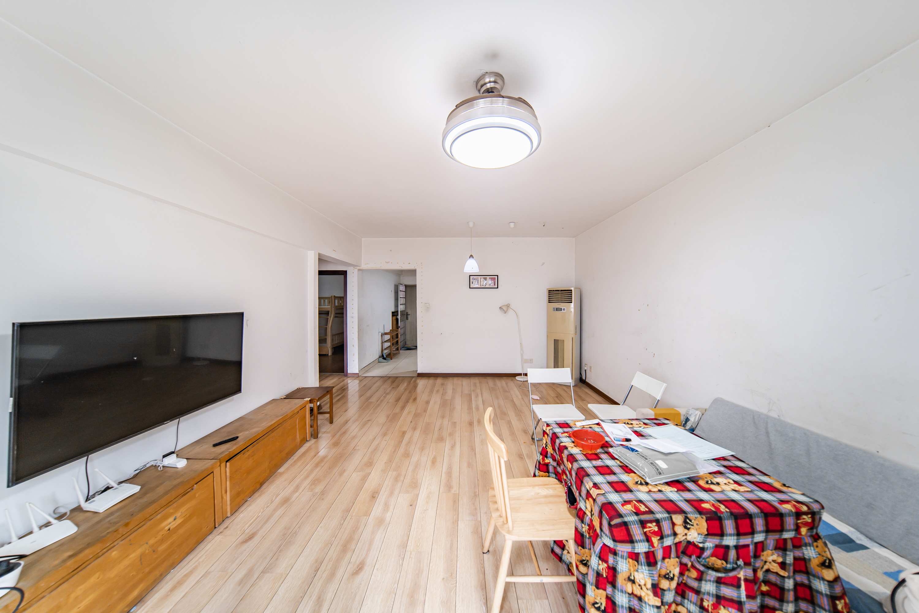 阳光100一期、四五期  2室2厅2卫    72.8万 阳光100一期、四五期  2室2厅2卫    72.8万