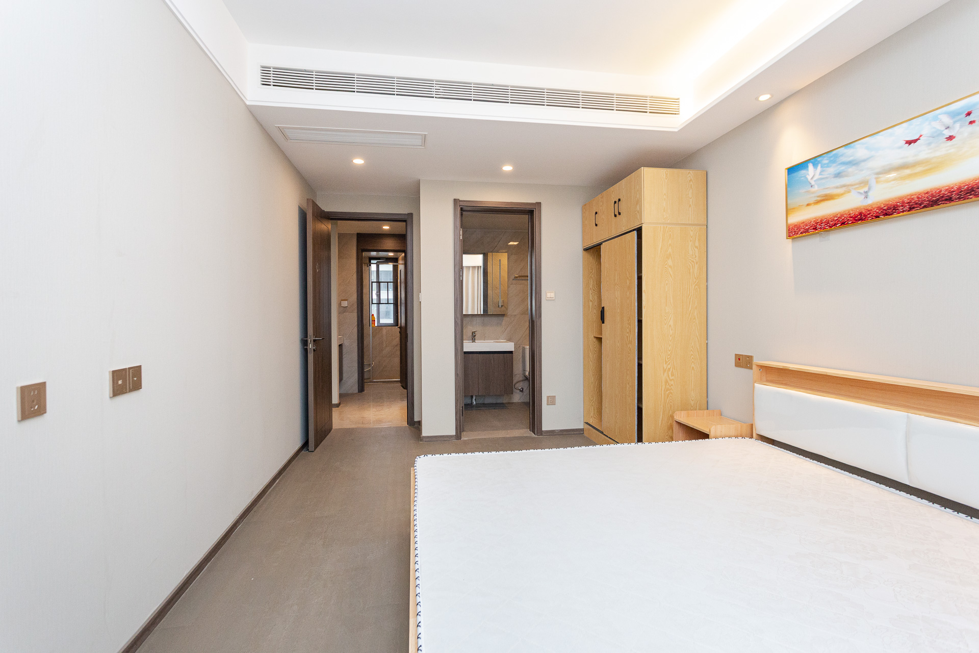 龙湖翠湖壹号 4室2厅2卫 158.0万 龙湖翠湖壹号 4室2厅2卫 158.0万卧室