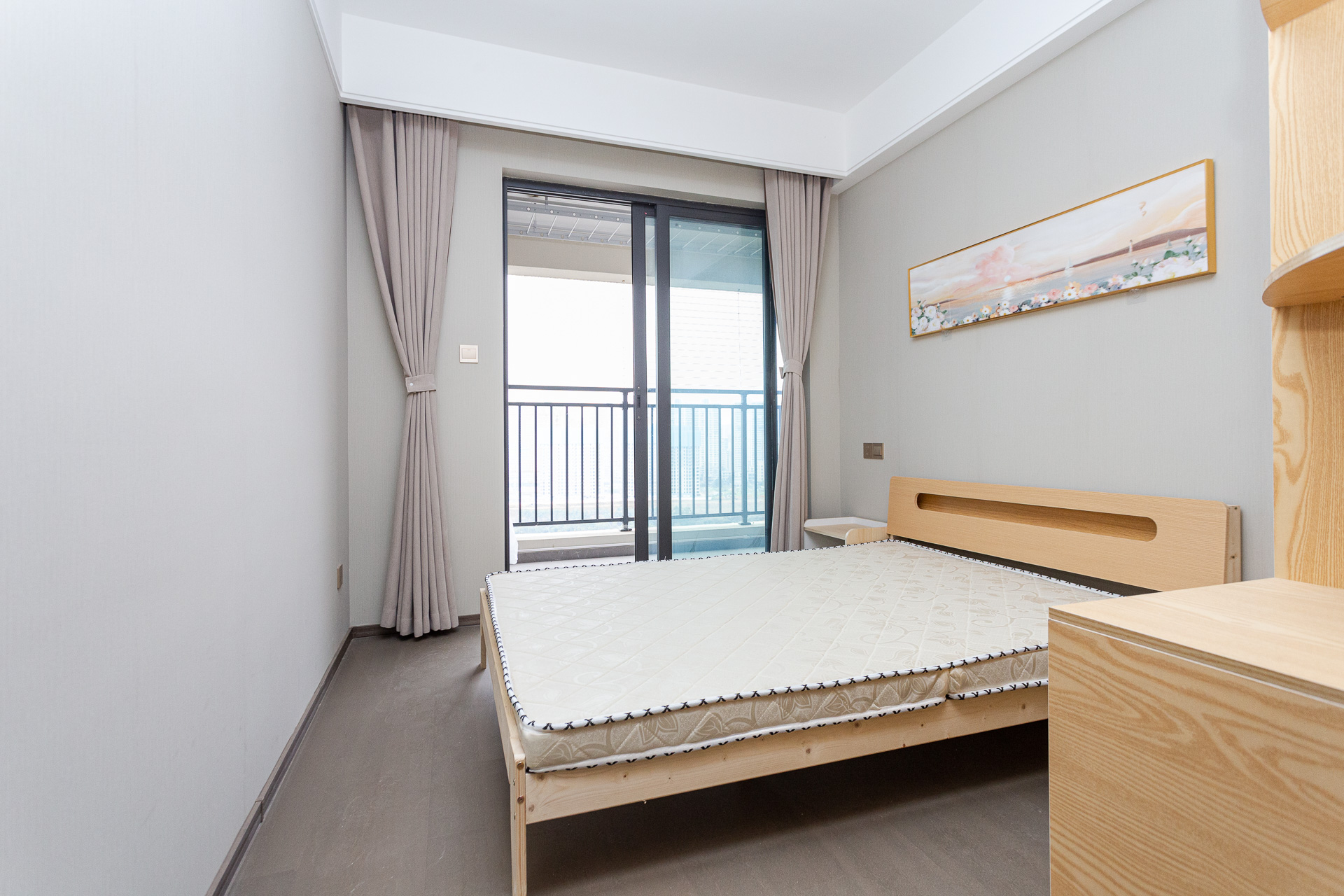 龙湖翠湖壹号 4室2厅2卫 158.0万 龙湖翠湖壹号 4室2厅2卫 158.0万卧室