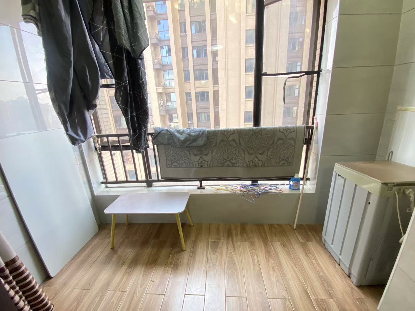 中泰财富湘江 1室1厅1卫 24.8万 中泰财富湘江 1室1厅1卫 24.8万室内图