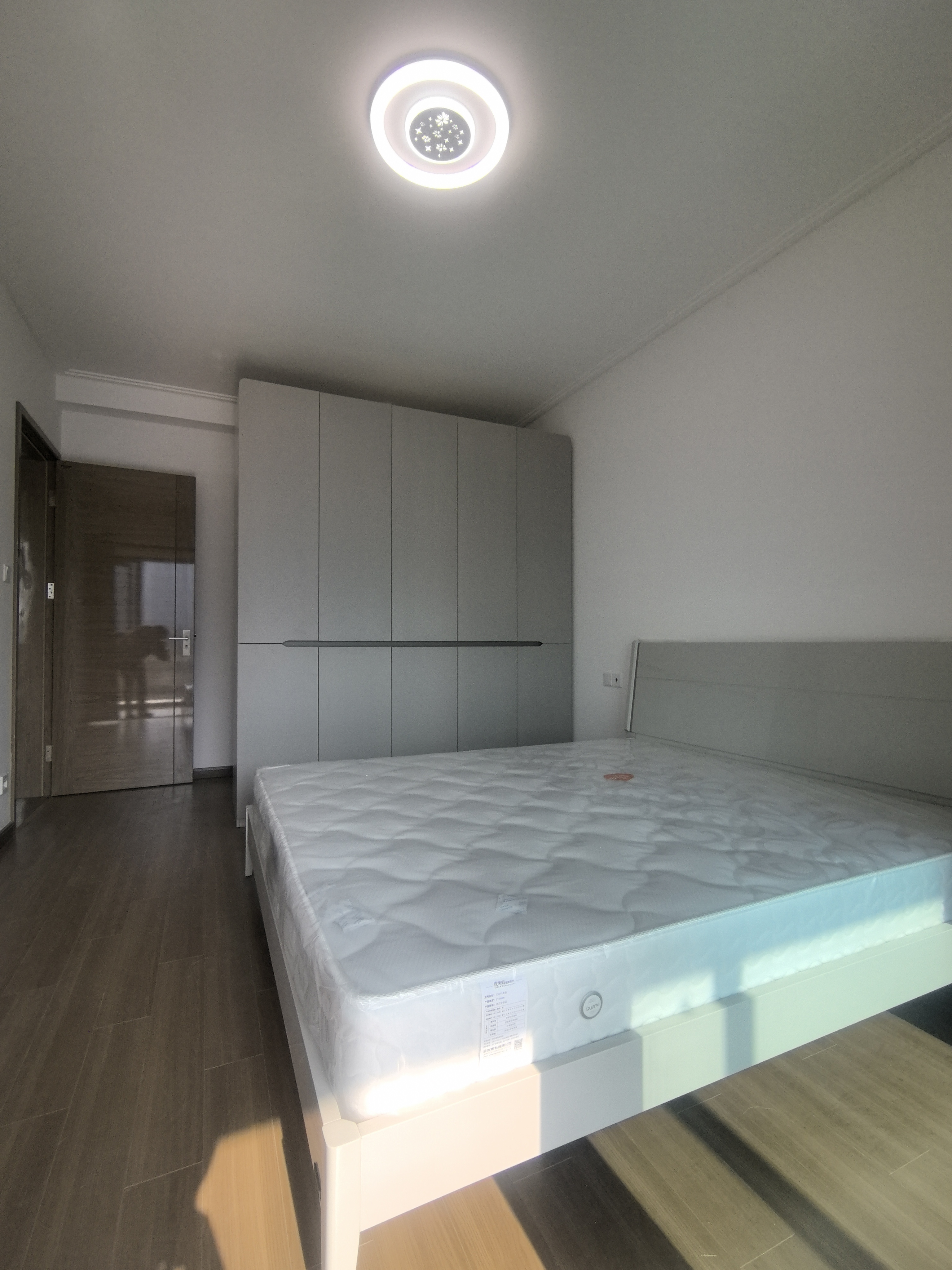 保利天汇  3室2厅2卫    3500.0元/月室内图