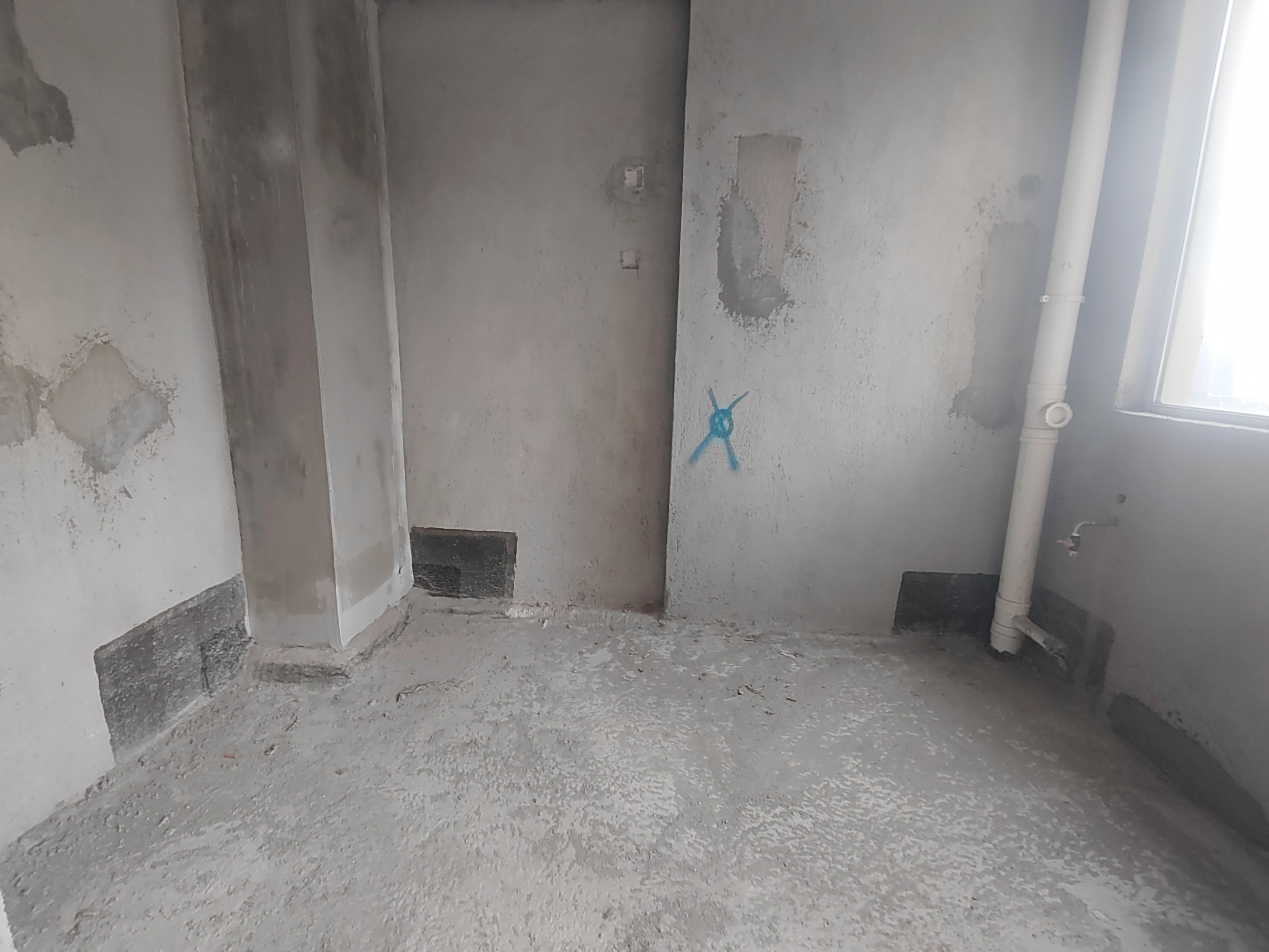 大汉龙城  4室2厅2卫    90.0万 大汉龙城  4室2厅2卫    90.0万室内图