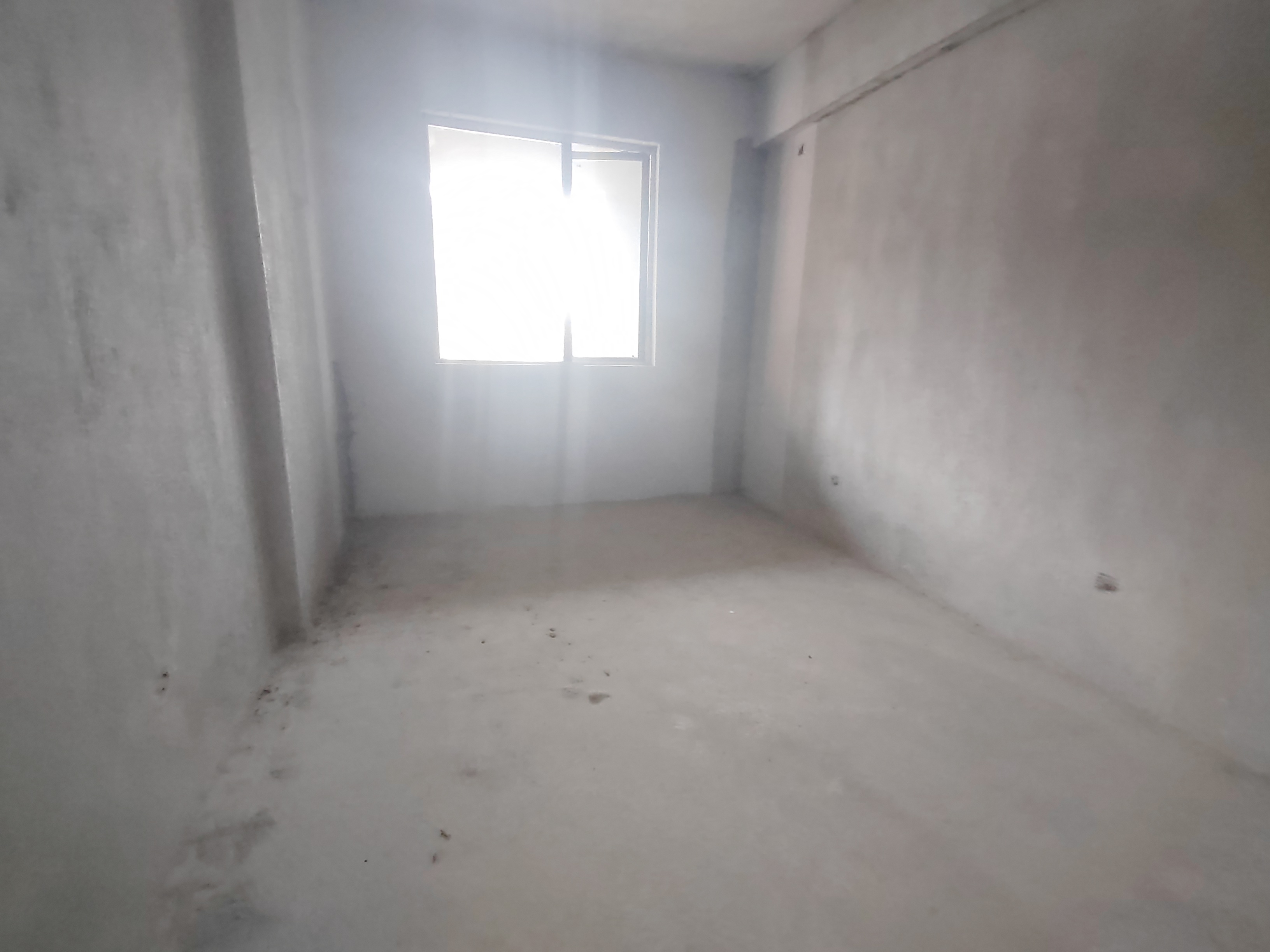 大汉龙城  4室2厅2卫    90.0万 大汉龙城  4室2厅2卫    90.0万室内图