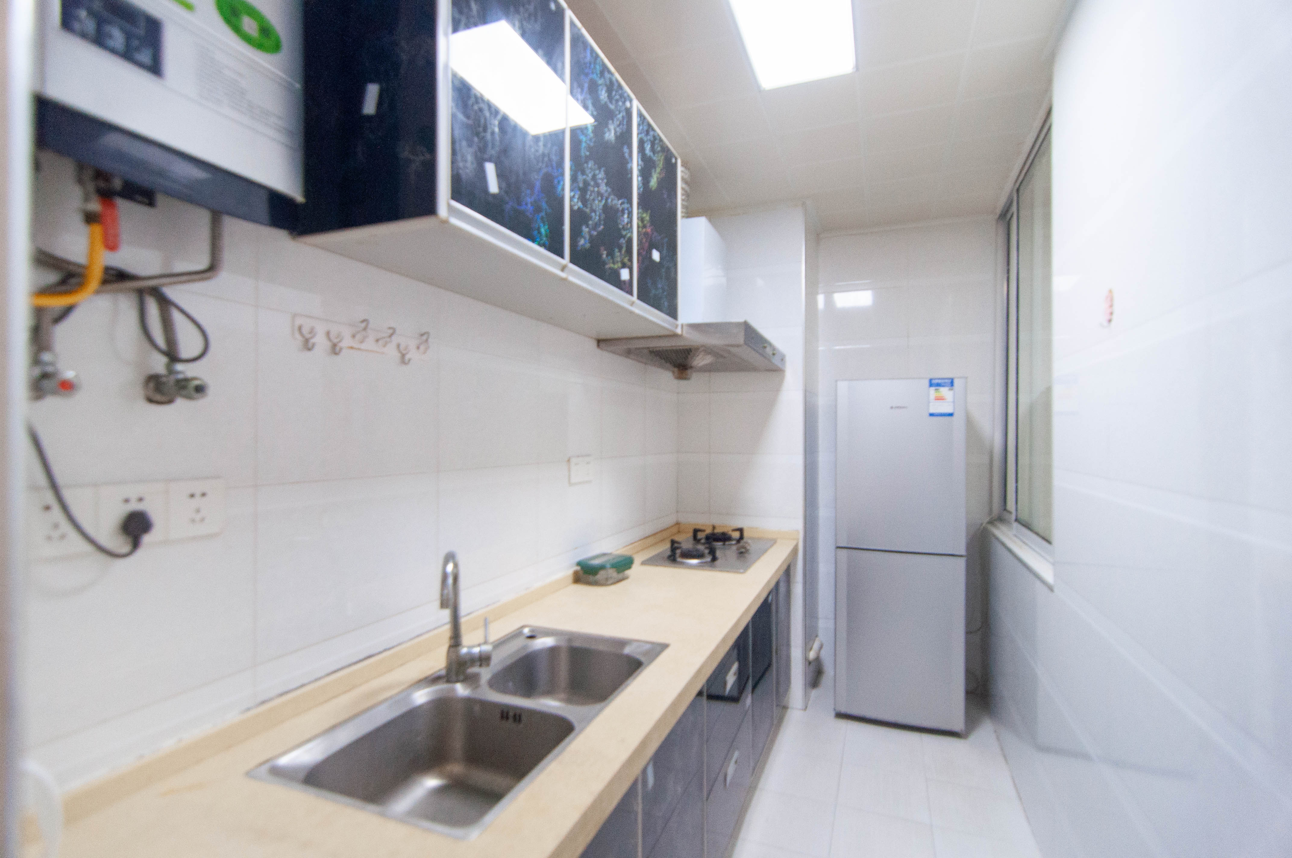 金茂梅溪湖 3室2厅1卫 130.0万 金茂梅溪湖 3室2厅1卫 130.0万厨房