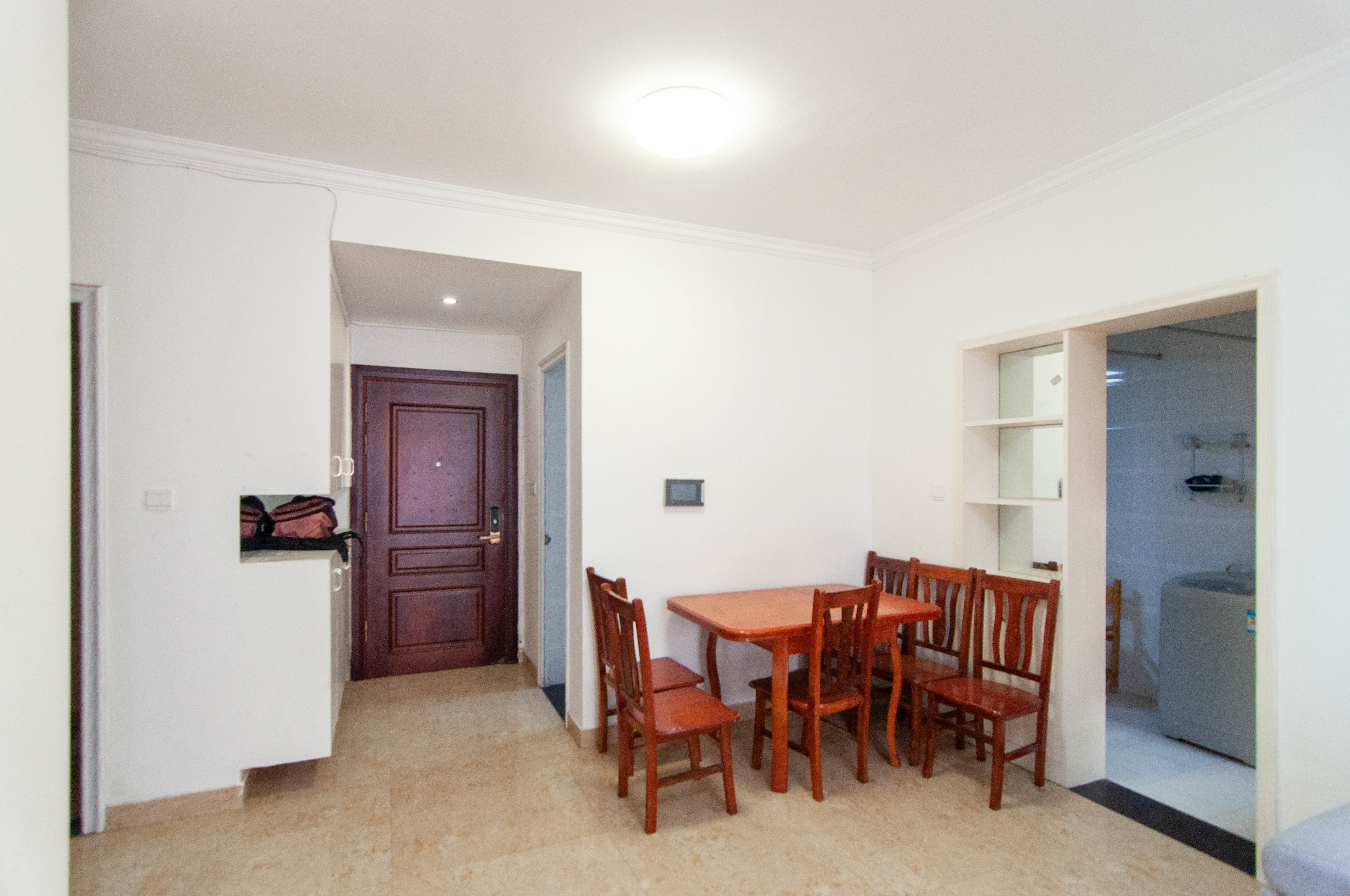 金茂梅溪湖 3室2厅1卫 130.0万 金茂梅溪湖 3室2厅1卫 130.0万客厅