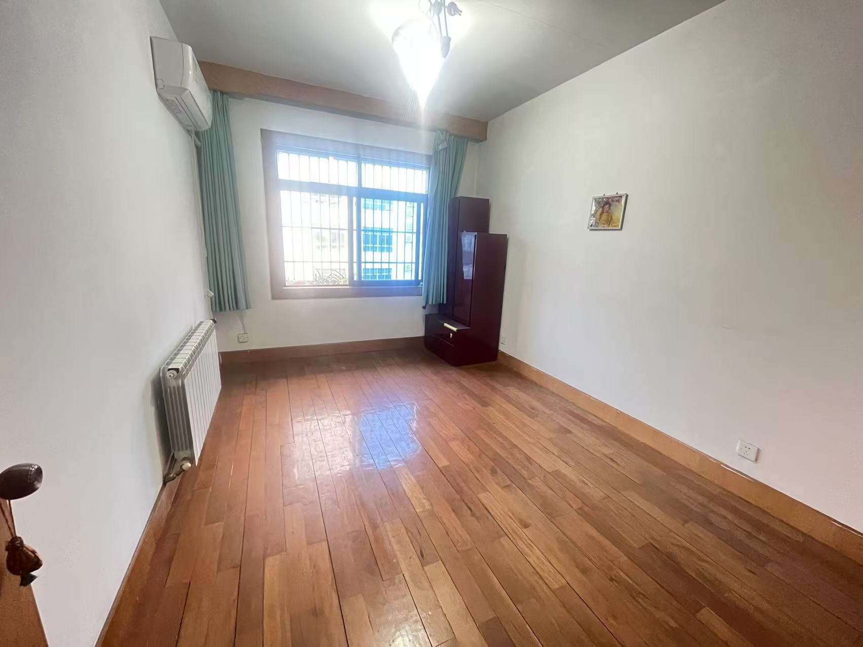 国税四分局 3室2厅2卫 1300.0元/月 国税四分局 3室2厅2卫 1300.0元/月室内图