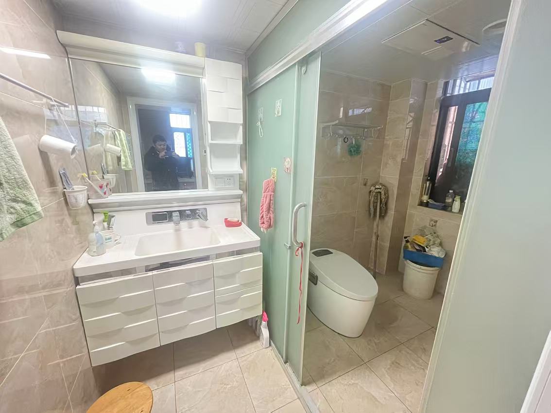 国税四分局 3室2厅2卫 1300.0元/月 国税四分局 3室2厅2卫 1300.0元/月室内图